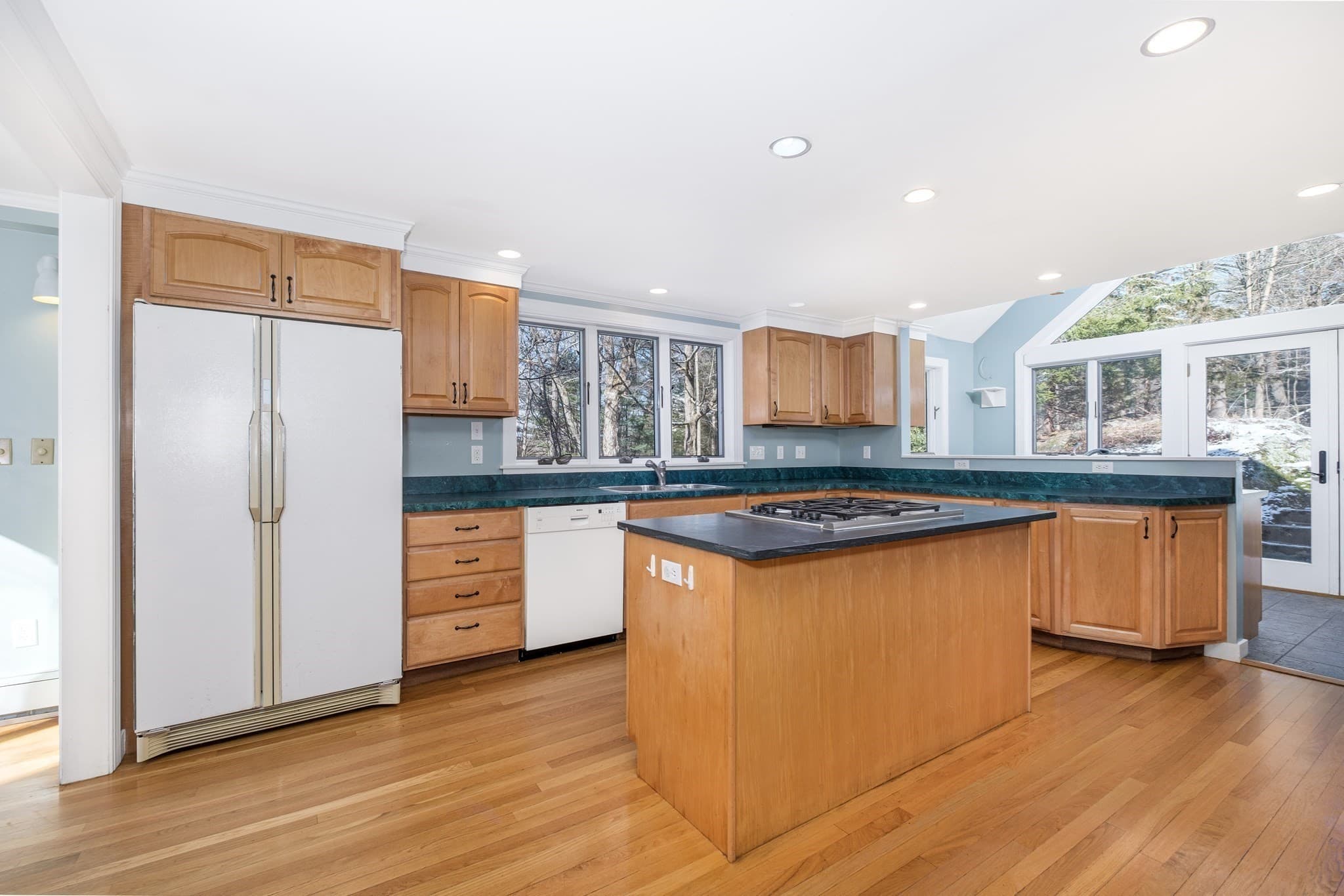 Single Family Residence at 445 Glen Rd, Weston MA 02493, Weston, photo 4 of 29