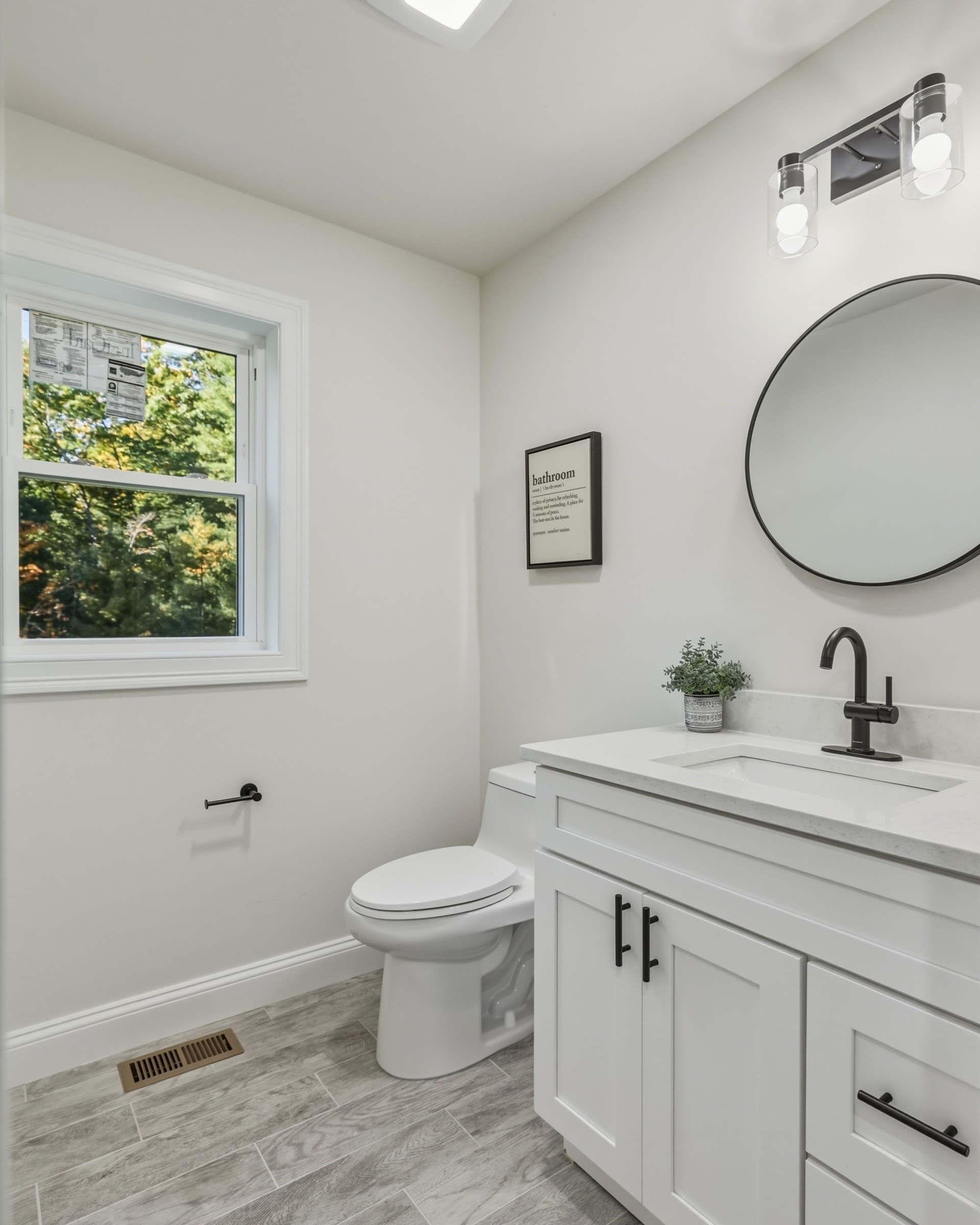 Single Family Residence at 255 Peterson Rd, Palmer MA 01069, photo 15 of 42