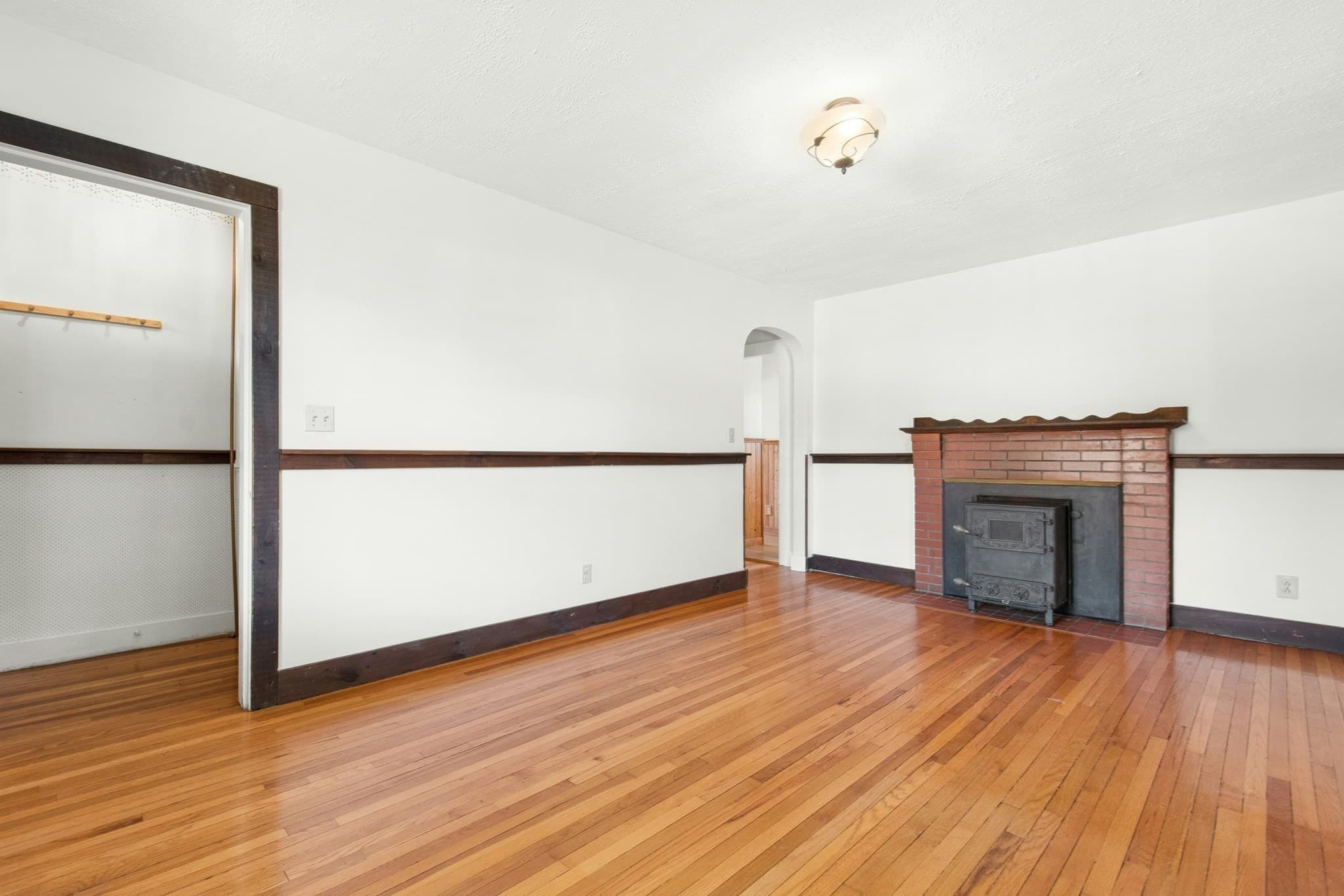 Single Family Residence at 39 Mellen St, Hopedale MA 01747, photo 12 of 37