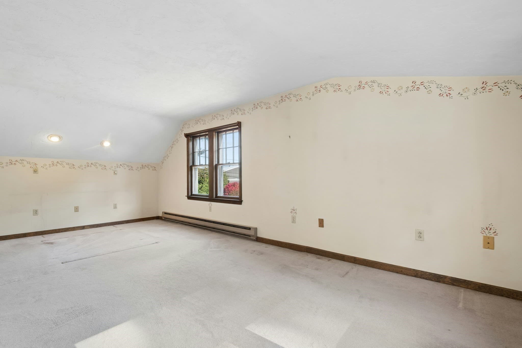 Single Family Residence at 39 Mellen St, Hopedale MA 01747, photo 21 of 37