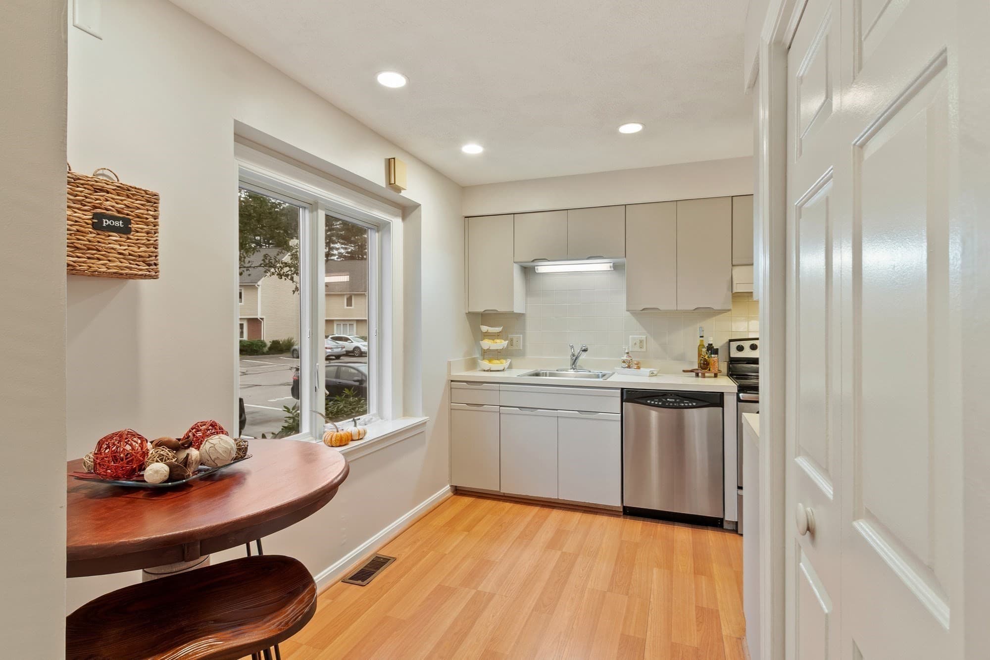 Condominium at 1904 Lewis O. Gray Drive # 1904, Saugus MA 01906, Saugus, photo 6 of 36