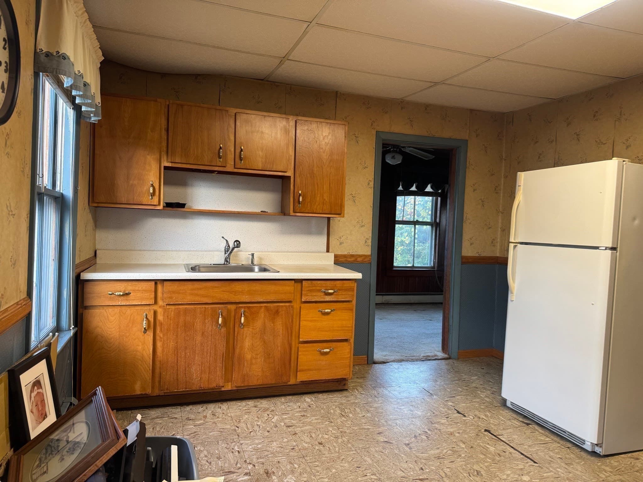 Single Family Residence at 181 W London, Lowell MA 01852, photo 13 of 35