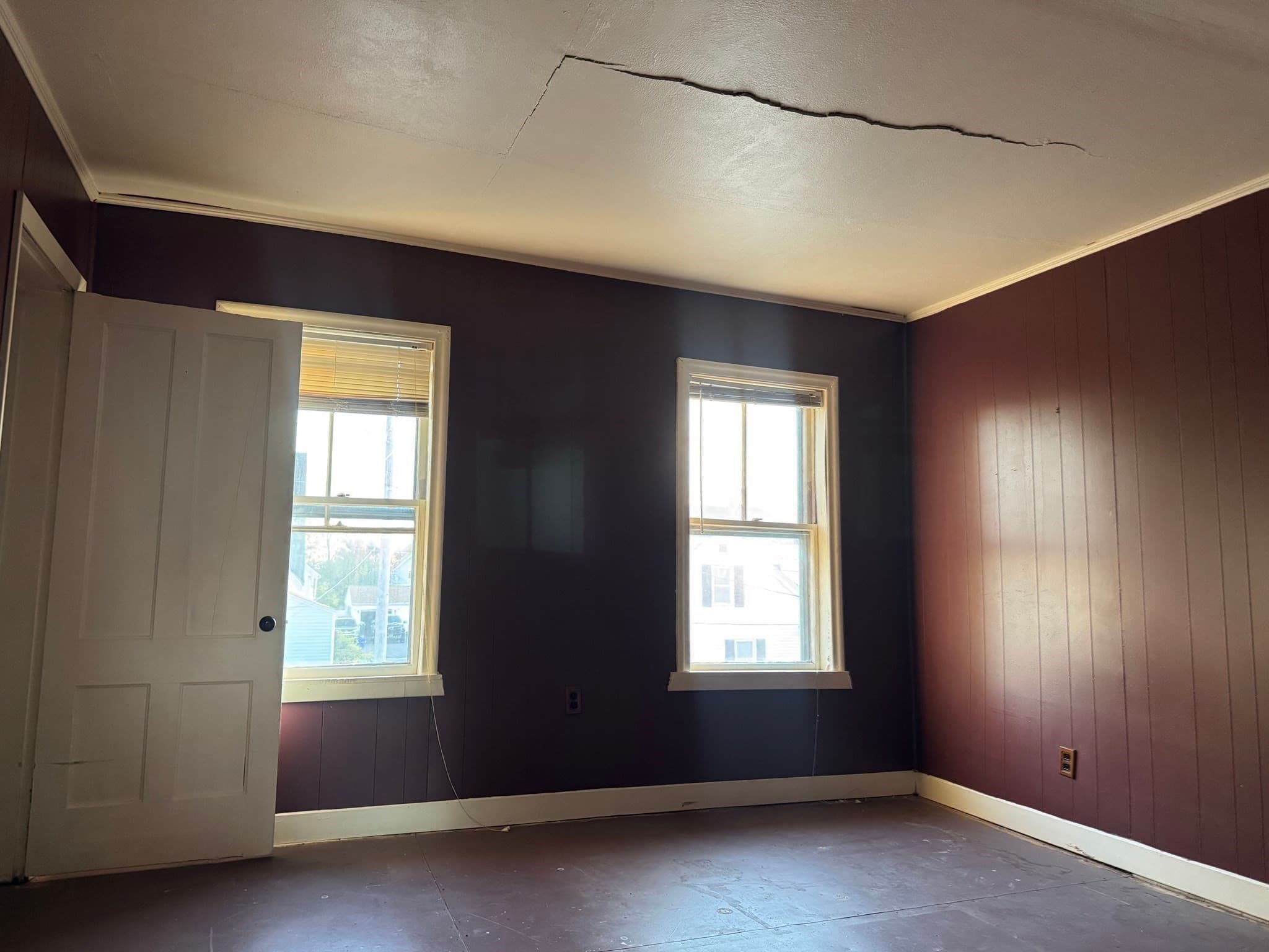 Single Family Residence at 181 W London, Lowell MA 01852, photo 22 of 35