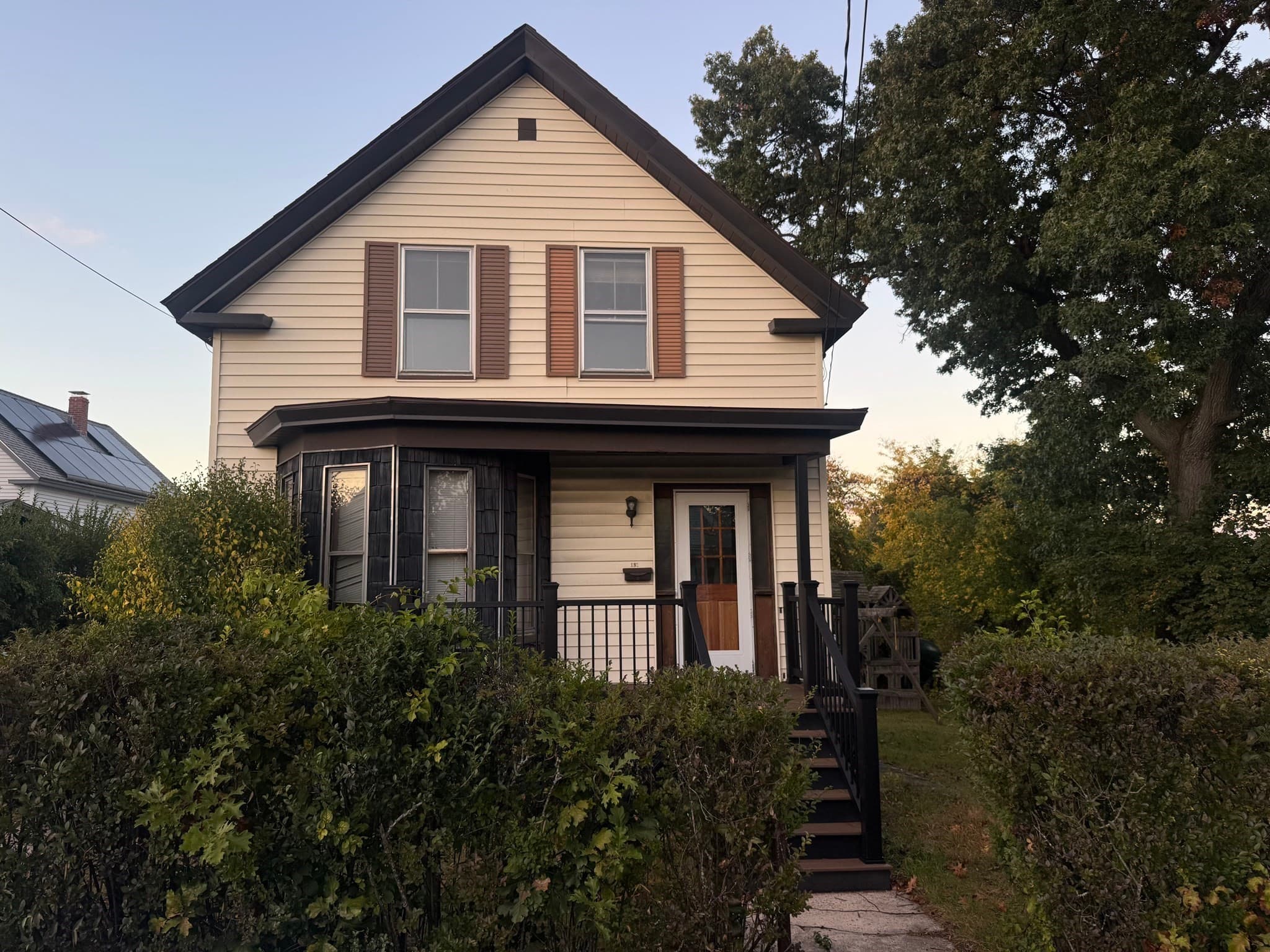 181 W London, Lowell MA 01852