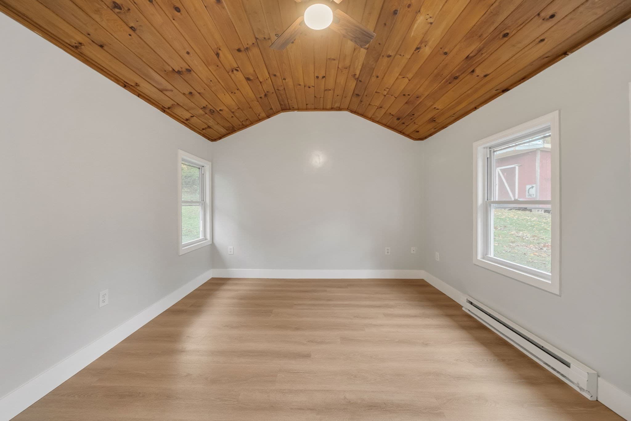 Single Family Residence at 72 Leeds St, Worcester MA 01606, photo 12 of 42