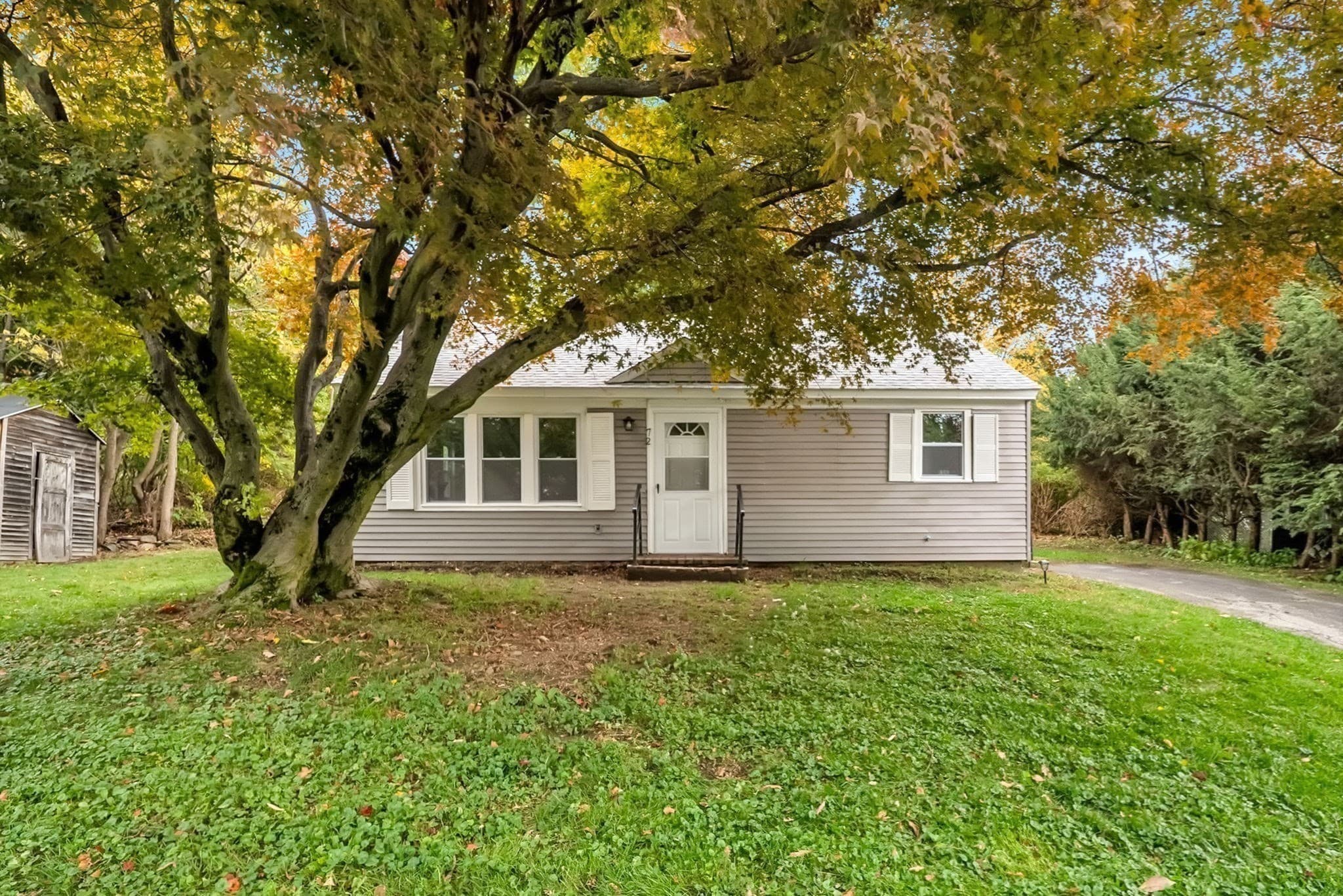 Single Family Residence at 72 Leeds St, Worcester MA 01606, photo 30 of 42