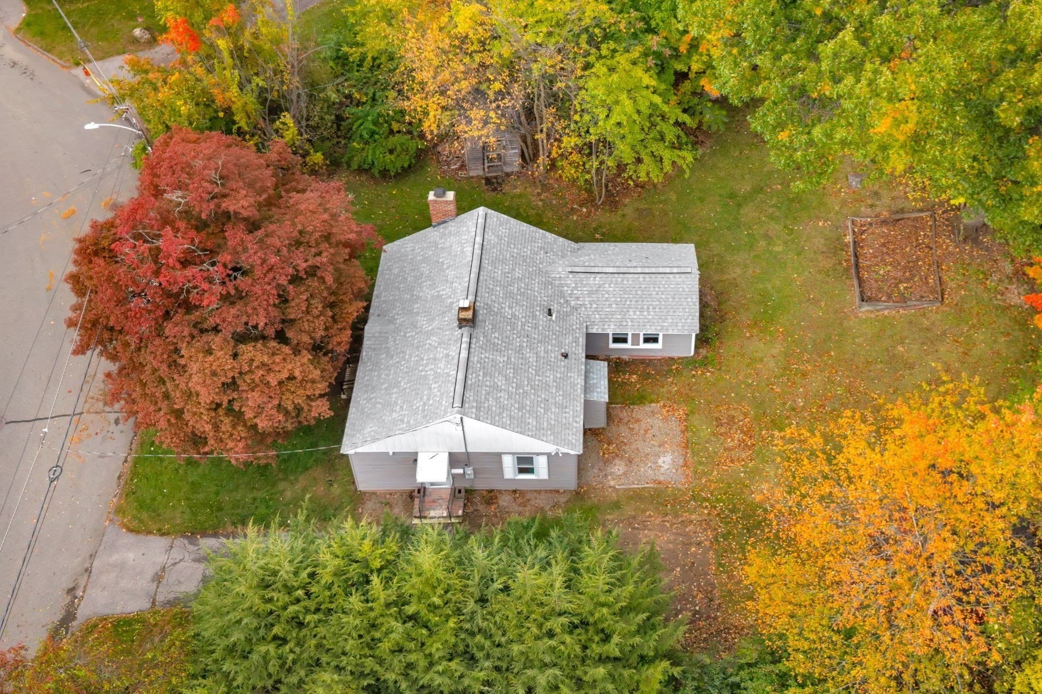 Single Family Residence at 72 Leeds St, Worcester MA 01606, photo 39 of 42