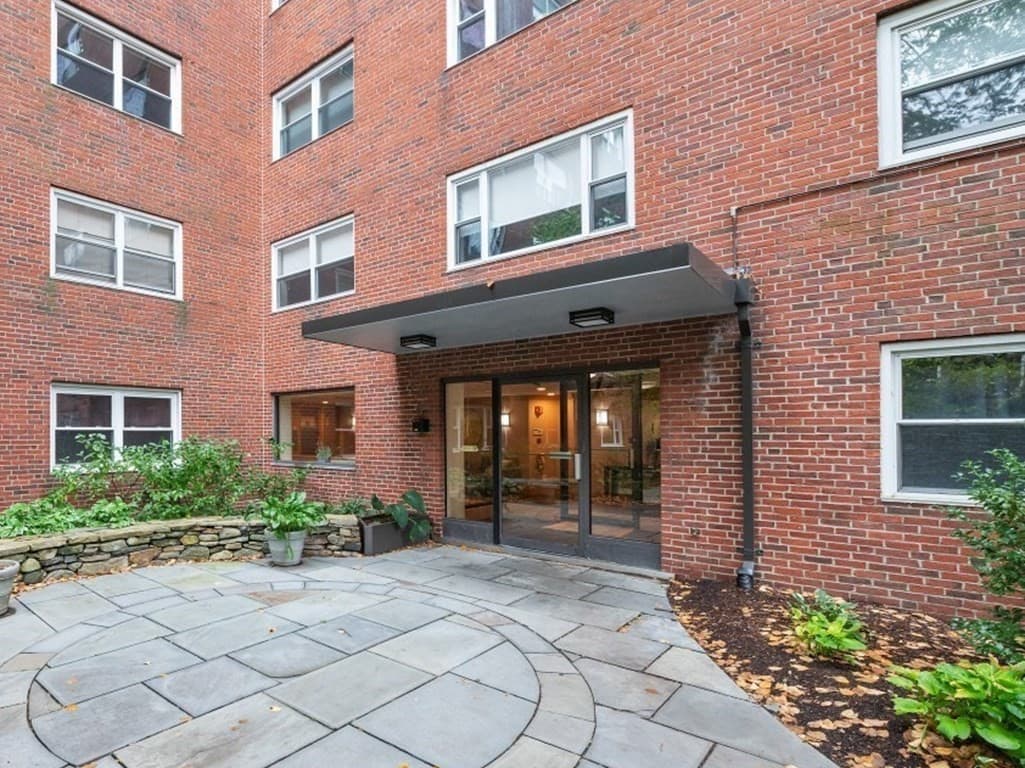 131 Sewall Ave # 66, Brookline MA 02446