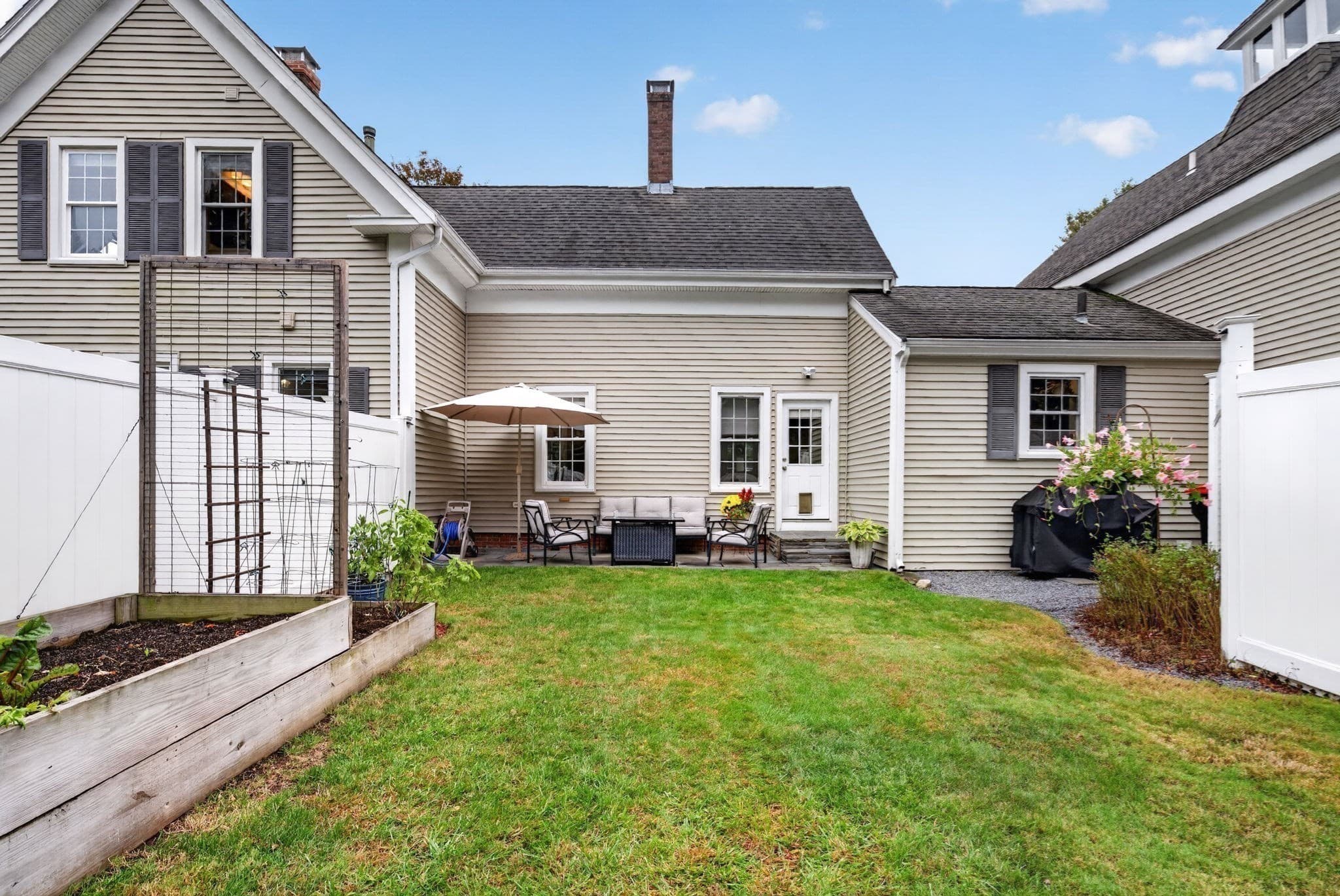 Condominium at 193 Chestnut St # A, Foxboro MA 02035, photo 39 of 42