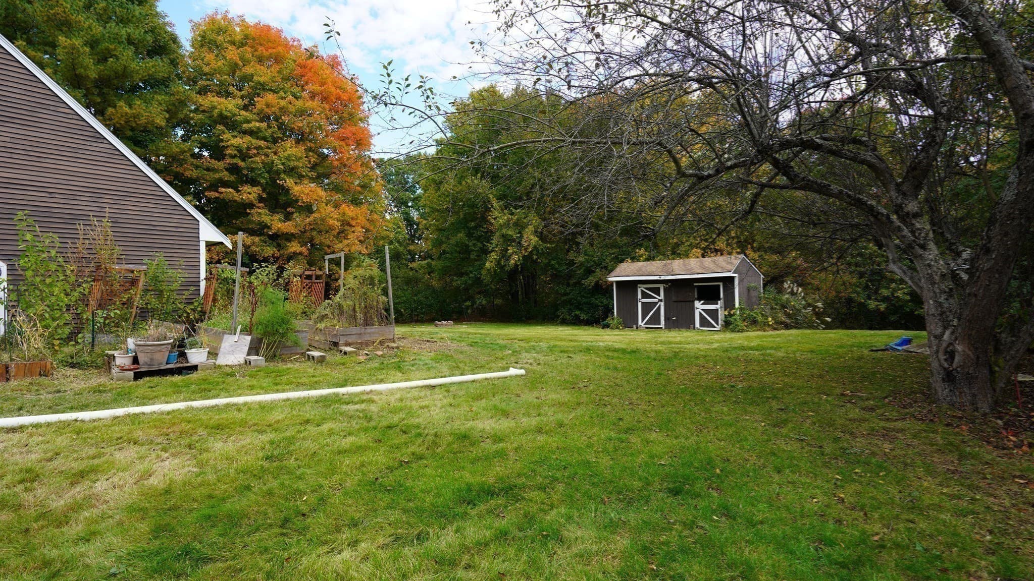 Single Family Residence at 195 Mount Hope St, North Attleboro MA 02760, photo 28 of 39