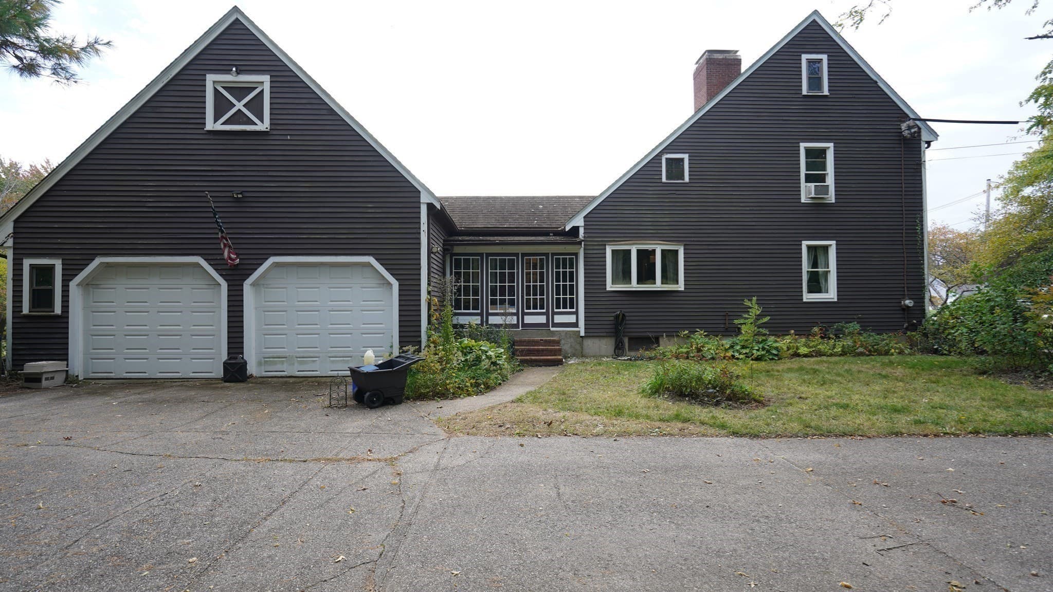 Single Family Residence at 195 Mount Hope St, North Attleboro MA 02760, photo 5 of 39