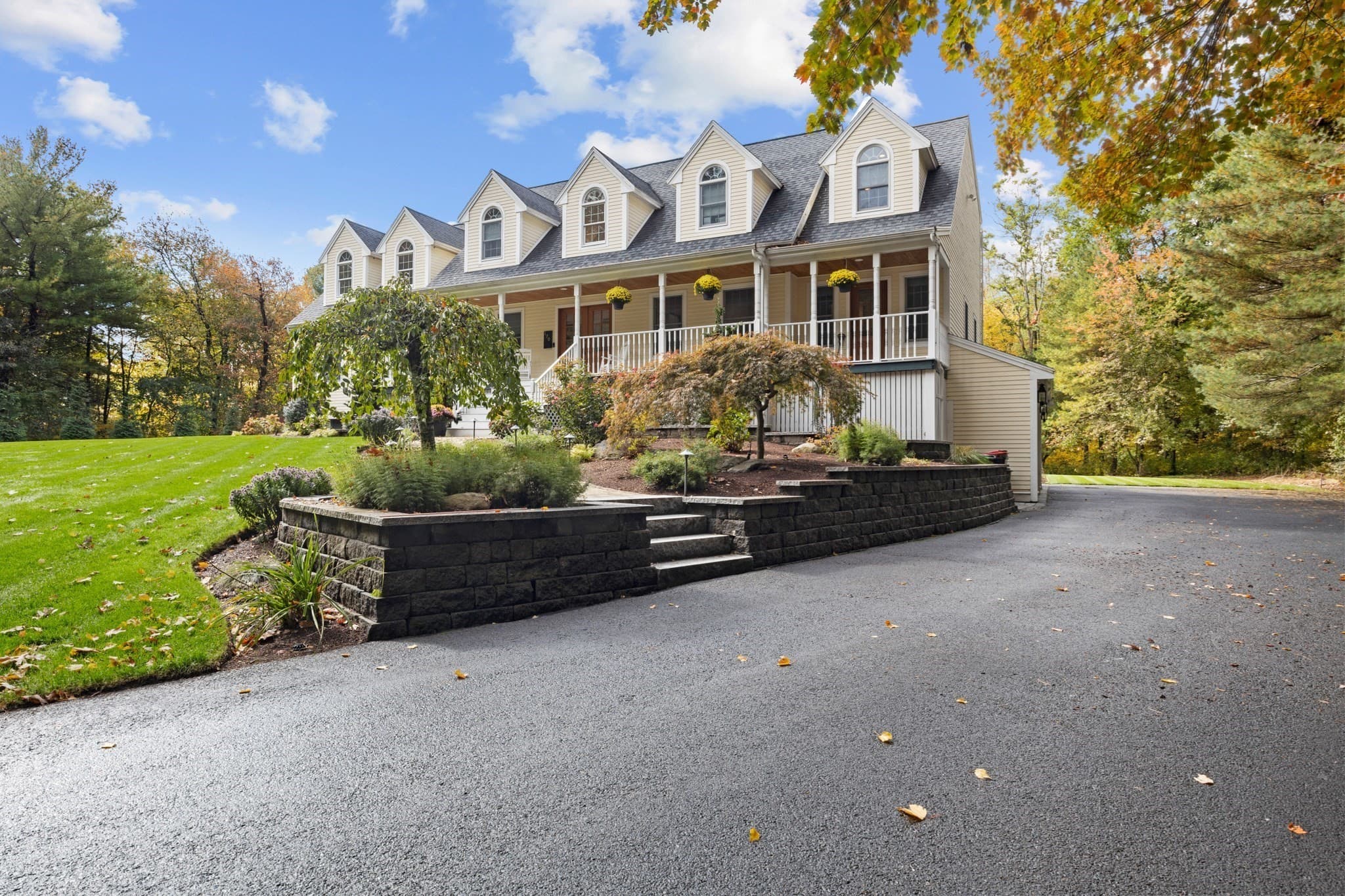 Single Family Residence at 170 Old Farm Rd., Bridgewater MA 02324, Bridgewater, photo 2 of 42