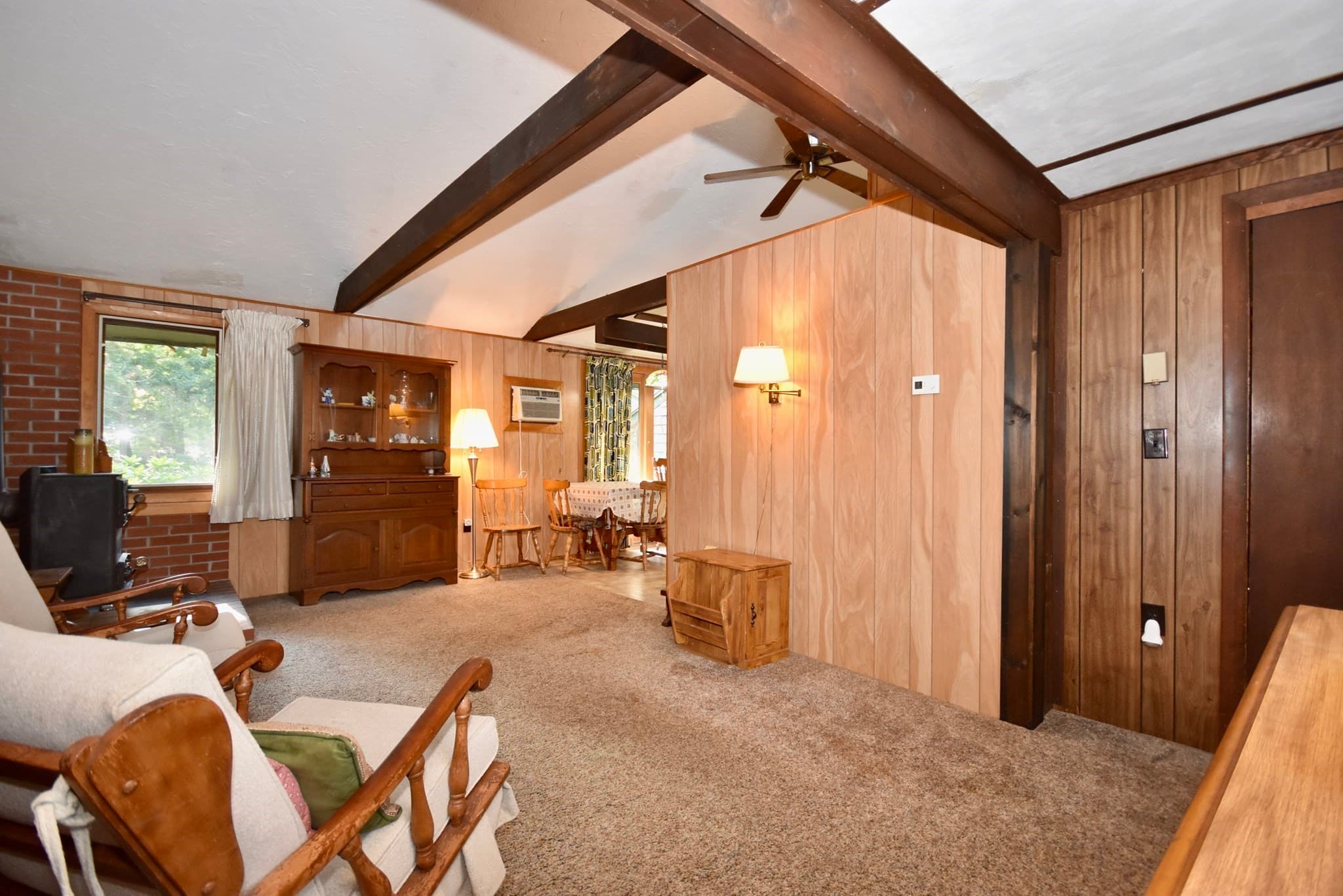 Single Family Residence at 30 Meadowlark Dr, Wareham MA 02571, photo 2 of 16