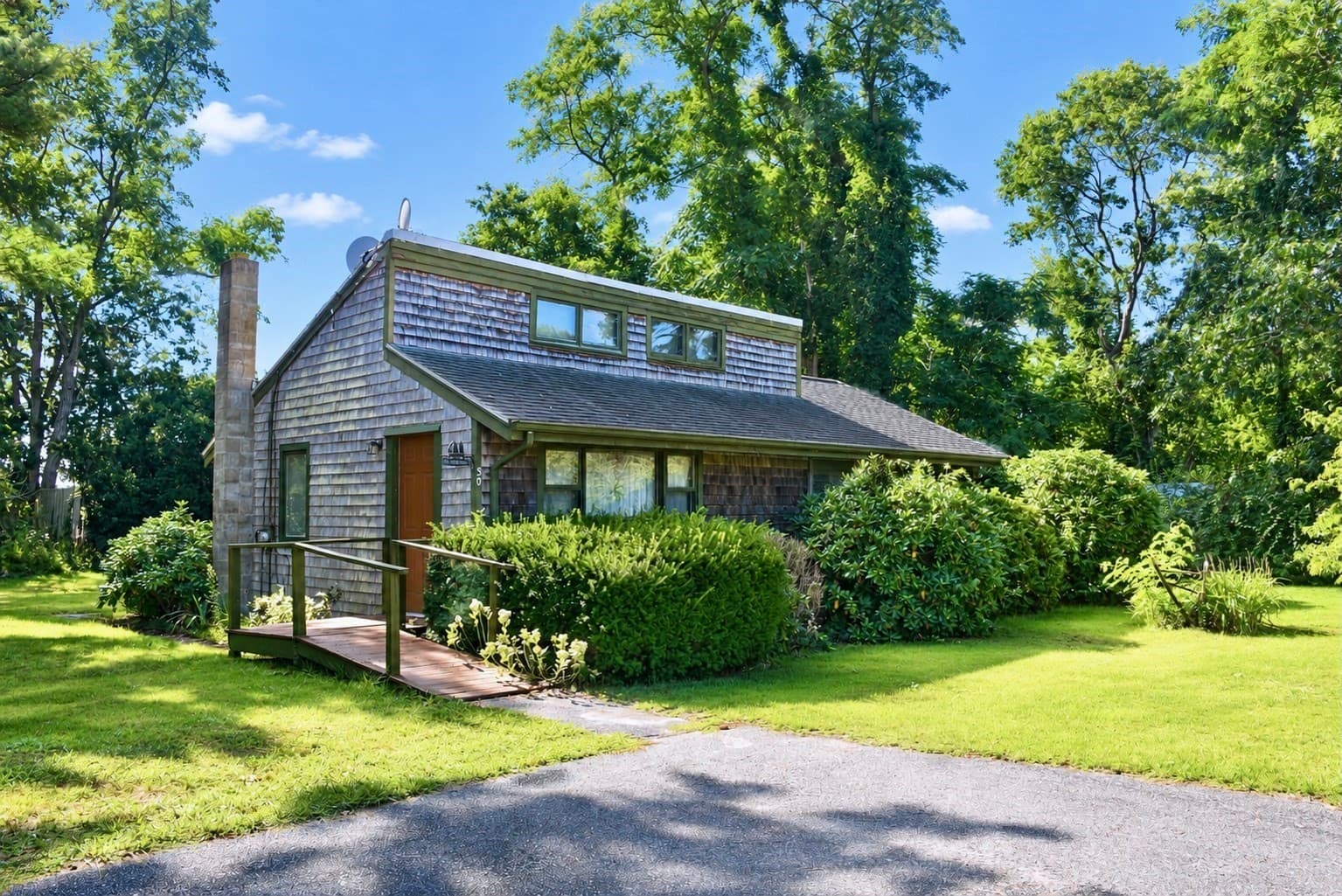 30 Meadowlark Dr, Wareham MA 02571