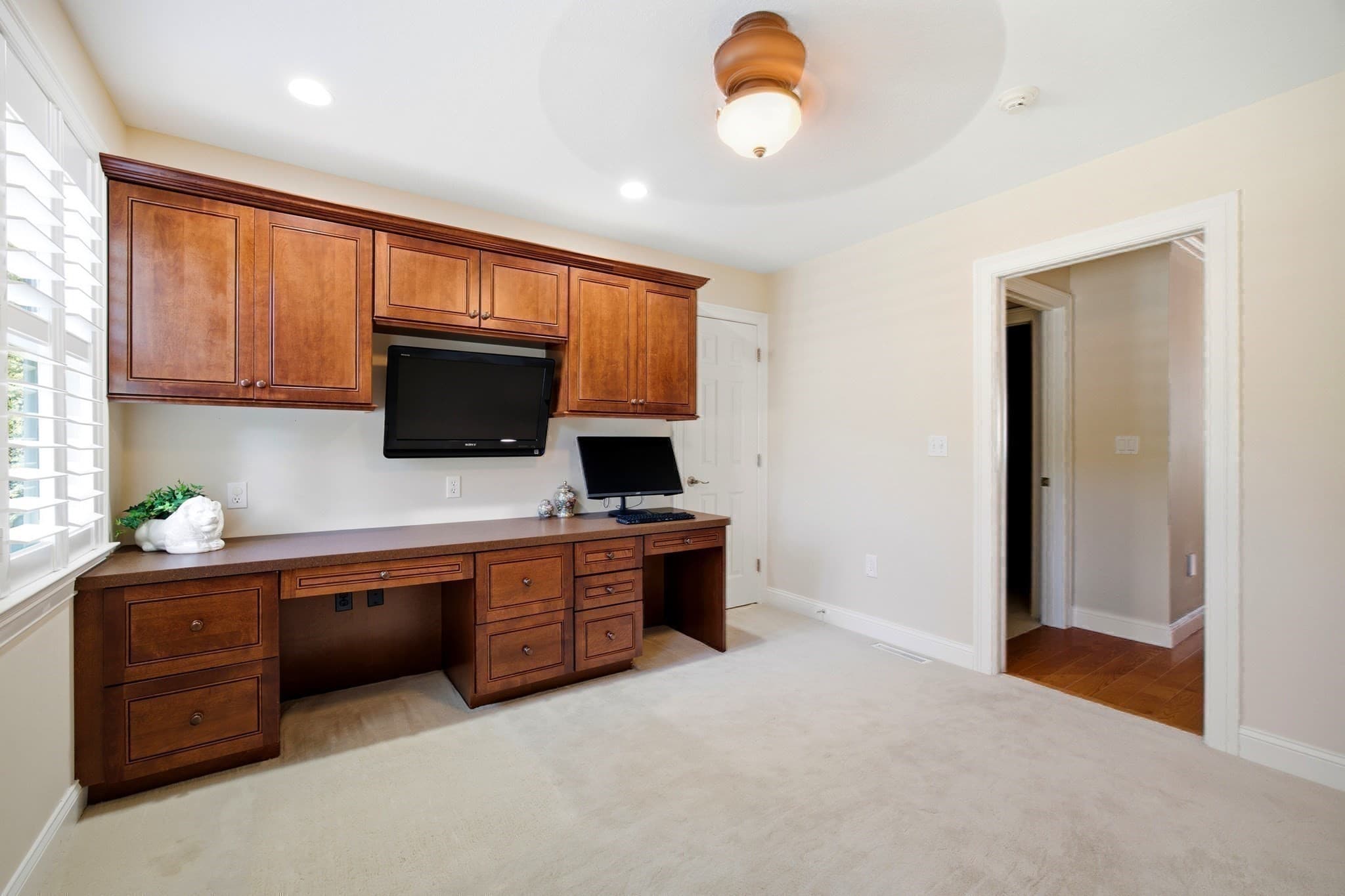Condominium at 517 Ideal Ln # 508, Ludlow MA 01056, photo 23 of 38