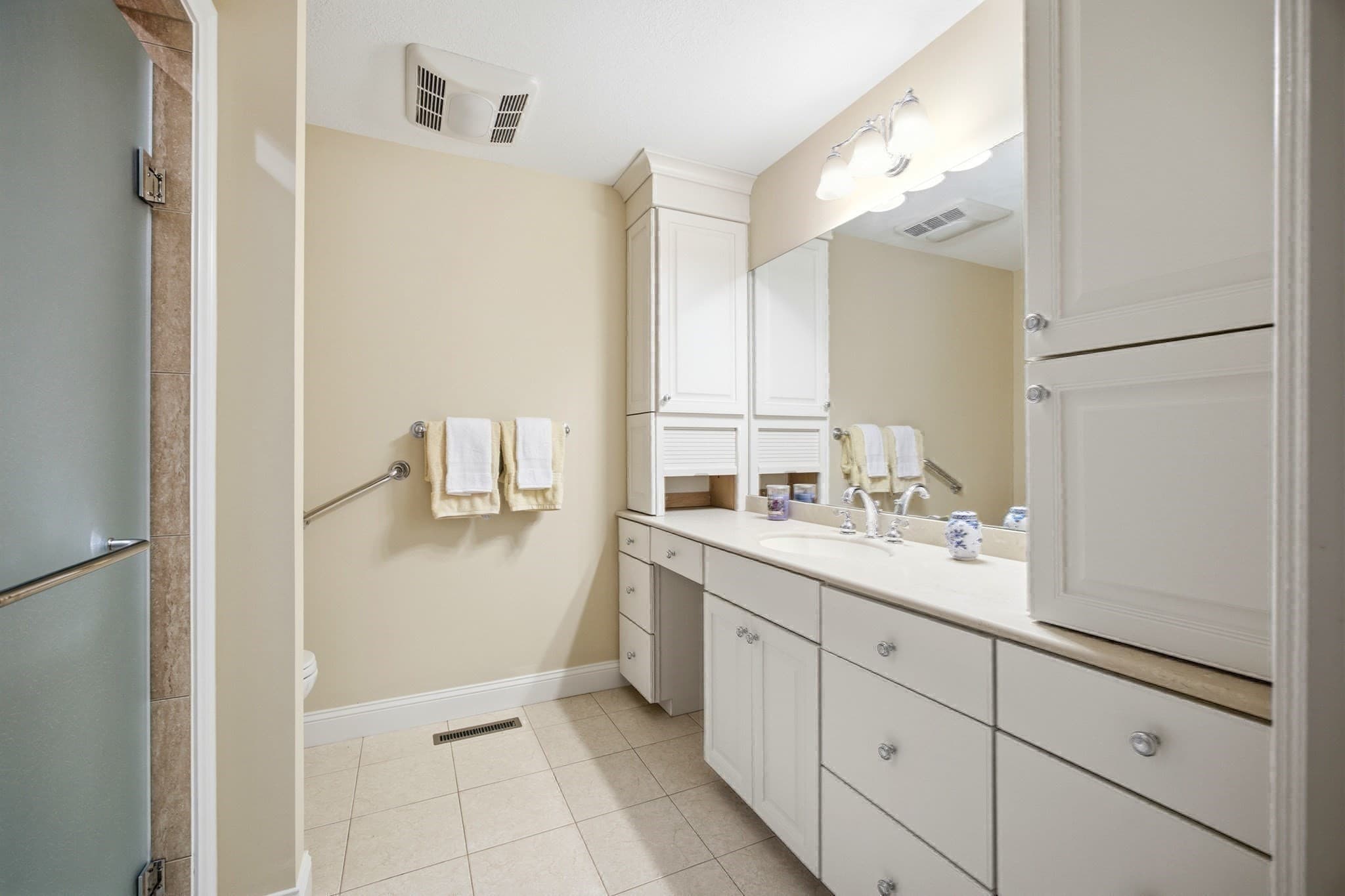 Condominium at 517 Ideal Ln # 508, Ludlow MA 01056, photo 18 of 38