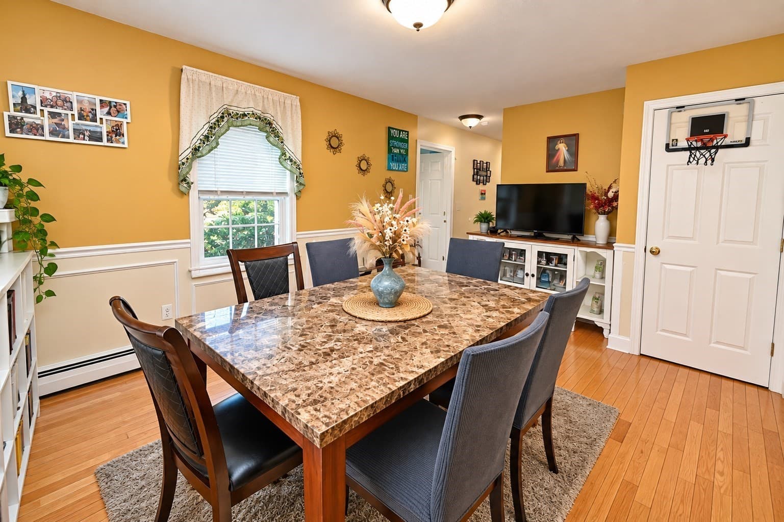 Single Family Residence at 10 Watch St, Leicester MA 01542, photo 5 of 15