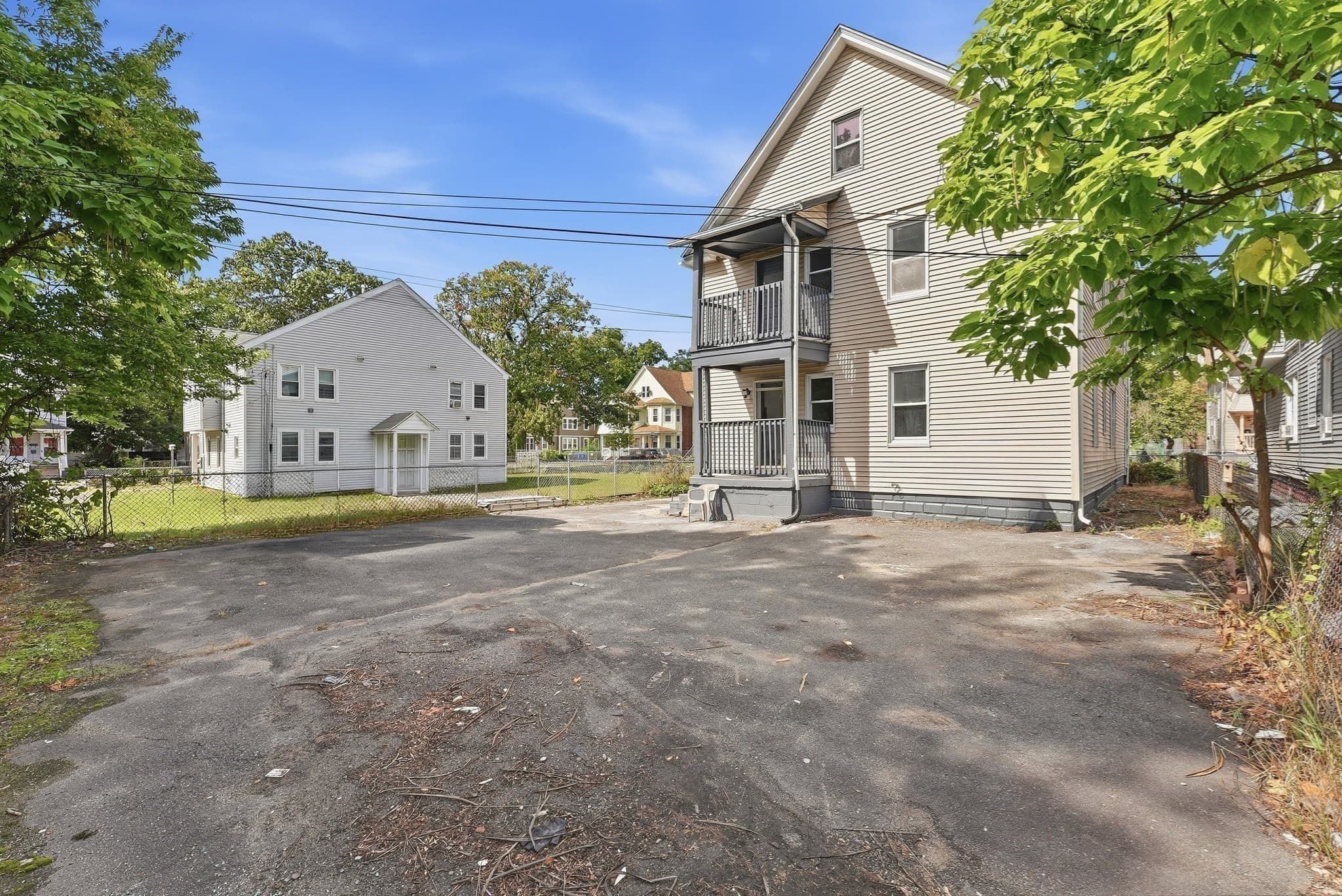 2 Family - 2 Units Up/Down at 35-37 Acorn St, Springfield MA 01109, Springfield, photo 40 of 40