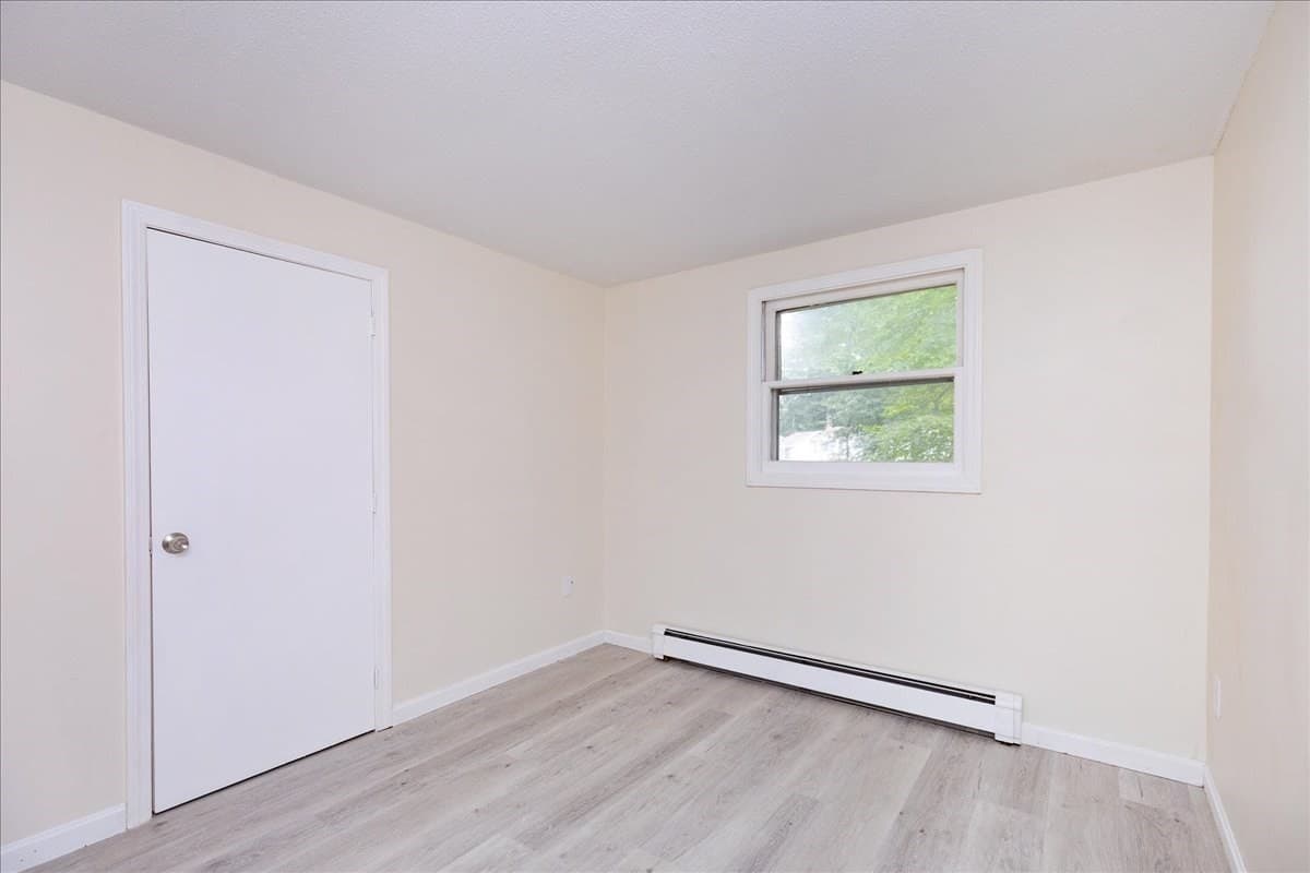 Single Family Residence at 3 Bernice Ave, Salem NH 03079, Salem, photo 17 of 29