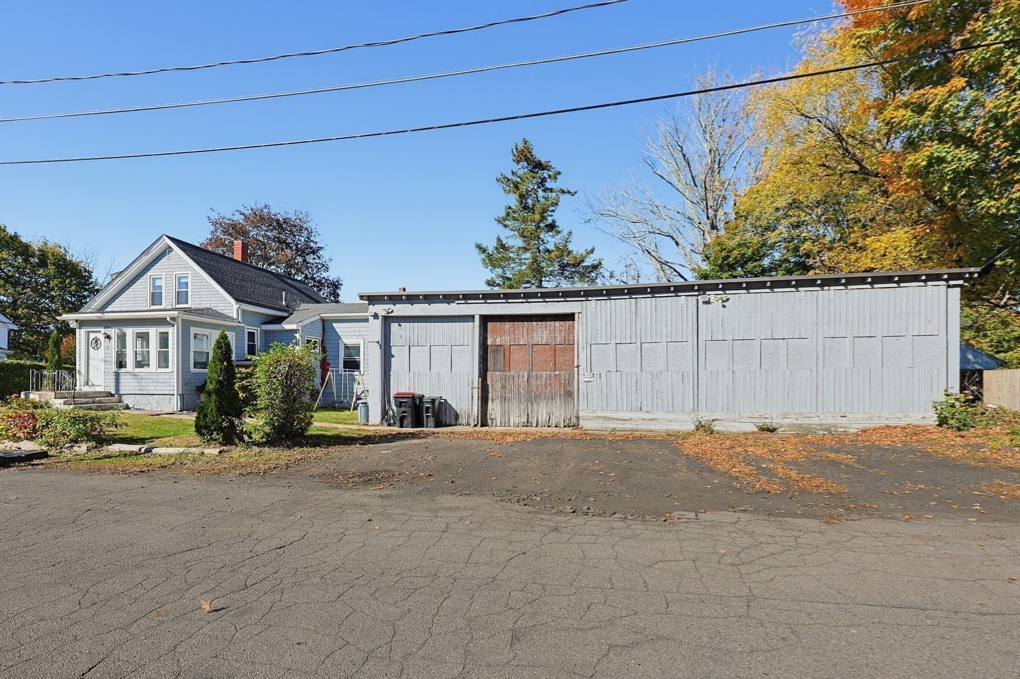 Single Family Residence at 116 Gladstone St, Brockton MA 02302, photo 4 of 25
