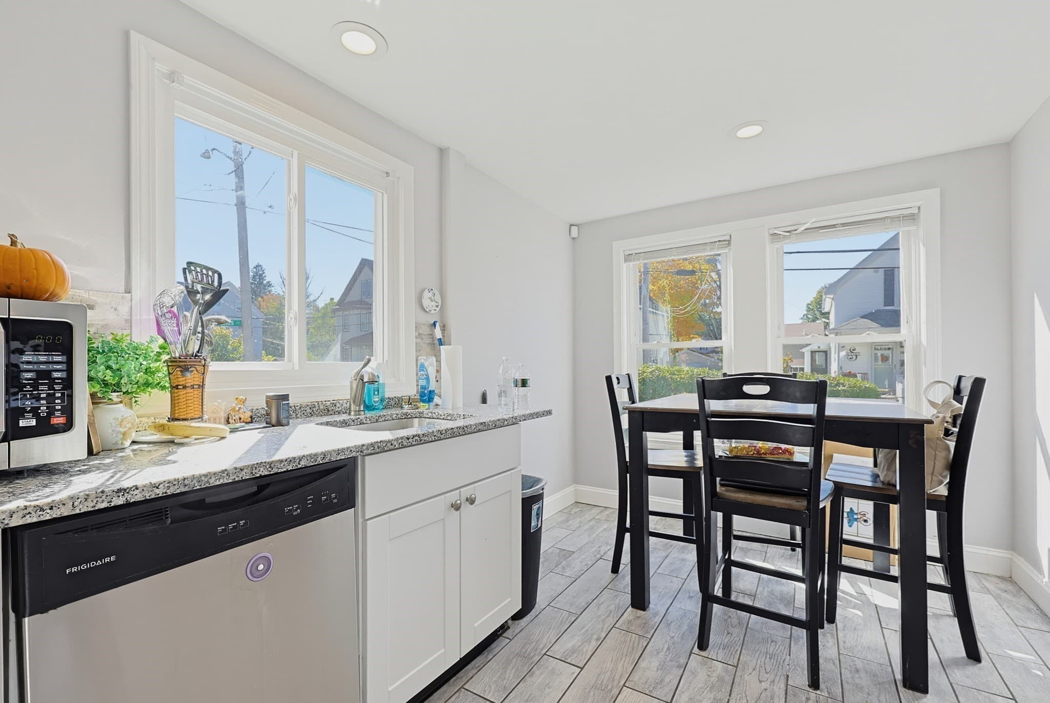 Single Family Residence at 116 Gladstone St, Brockton MA 02302, photo 8 of 25