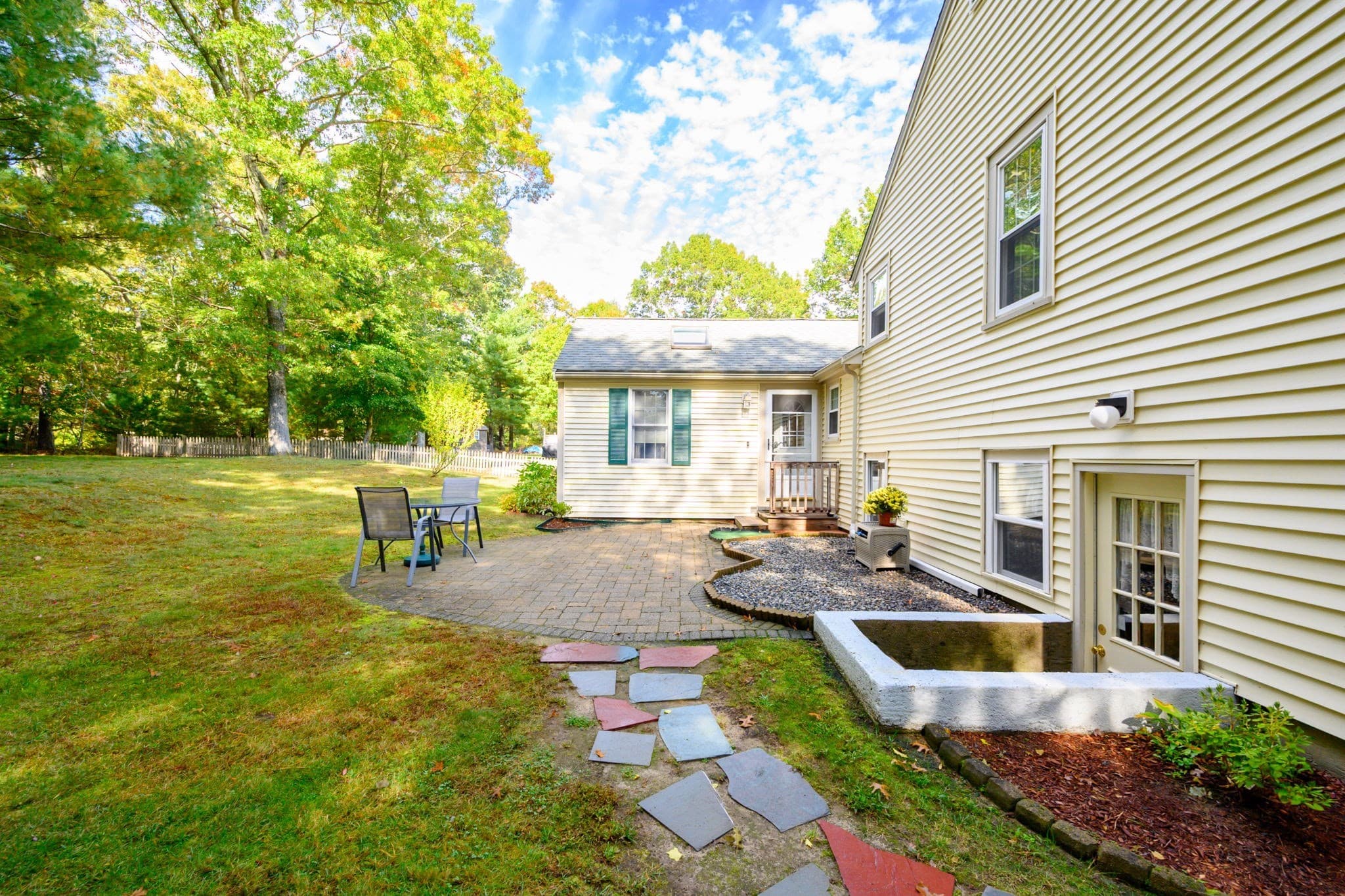 Single Family Residence at 4 Charlotte Dr, Plymouth MA 02360, Plymouth, photo 26 of 32