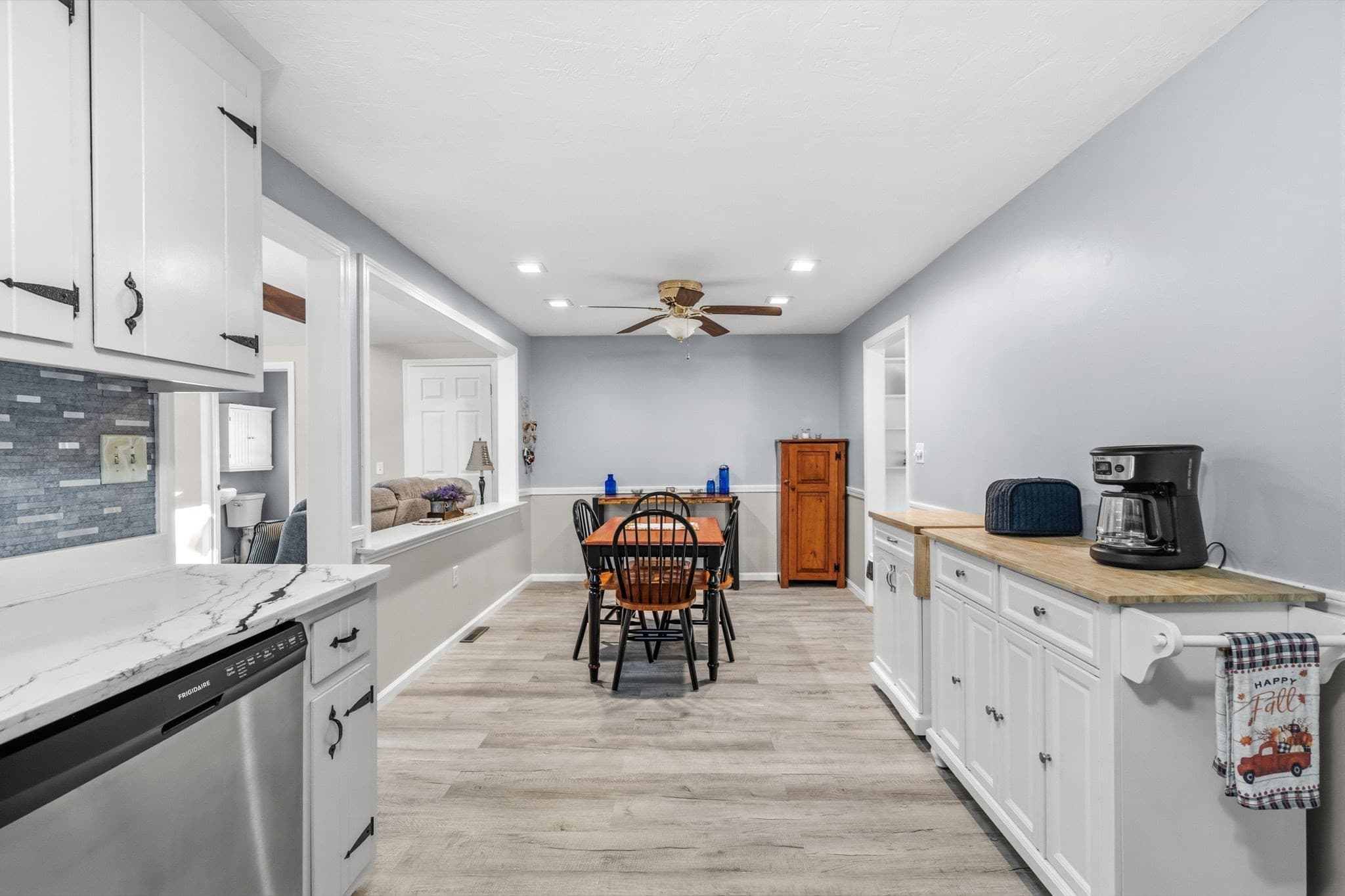 Single Family Residence at 4 Charlotte Dr, Plymouth MA 02360, Plymouth, photo 9 of 32