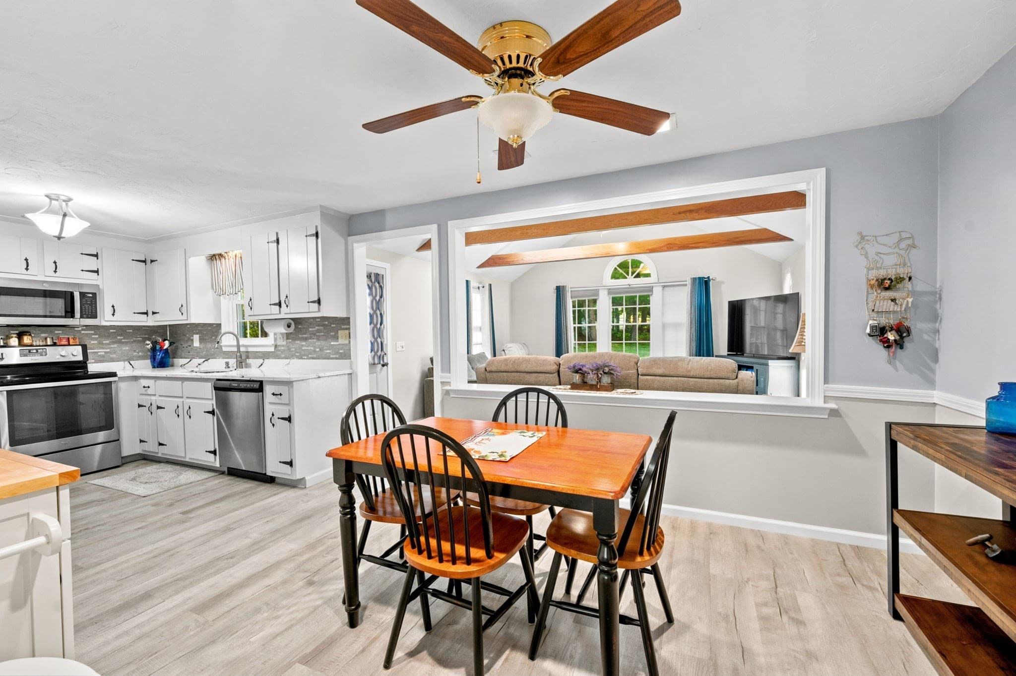 Single Family Residence at 4 Charlotte Dr, Plymouth MA 02360, Plymouth, photo 11 of 32