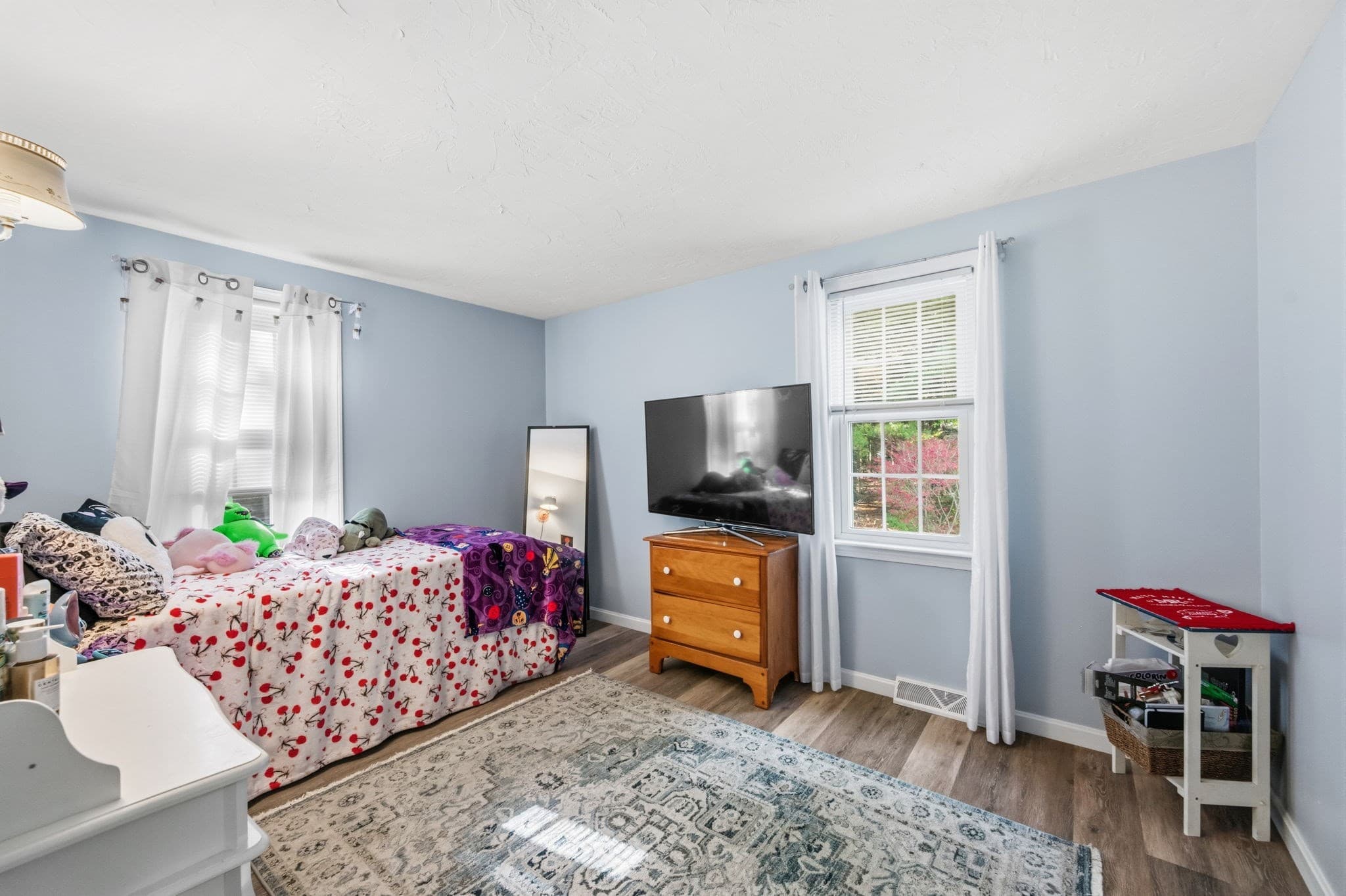 Single Family Residence at 4 Charlotte Dr, Plymouth MA 02360, Plymouth, photo 19 of 32