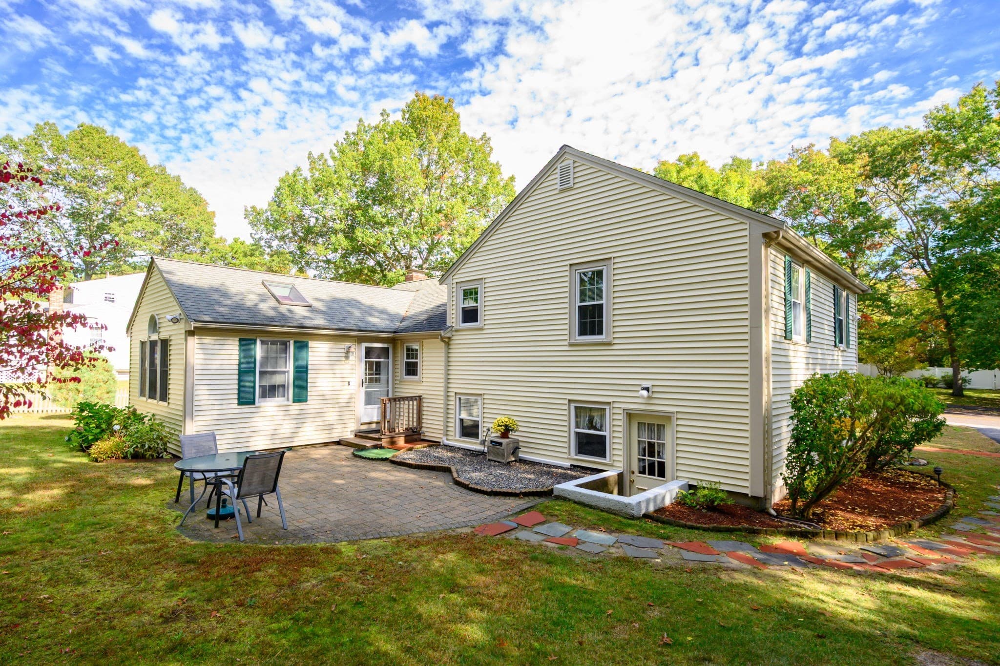 Single Family Residence at 4 Charlotte Dr, Plymouth MA 02360, Plymouth, photo 29 of 32