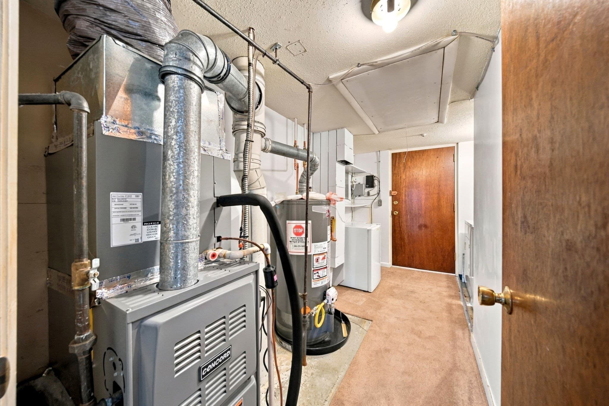 Condominium at 36 Jessica Dr, Stoughton MA 02072, photo 25 of 29