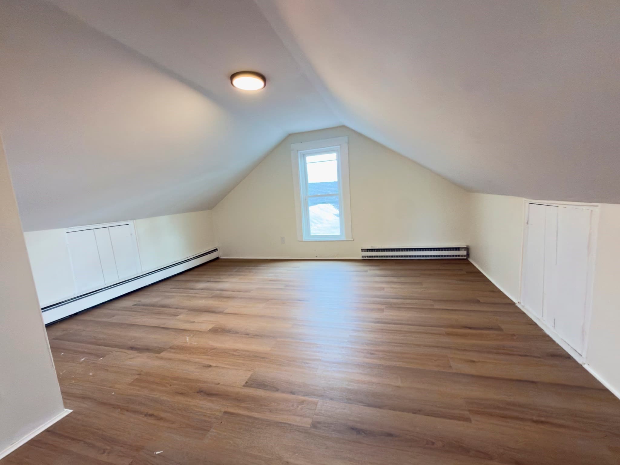 3 Family at 105 Chestnut St, Lowell MA 01852, Lowell, photo 14 of 37