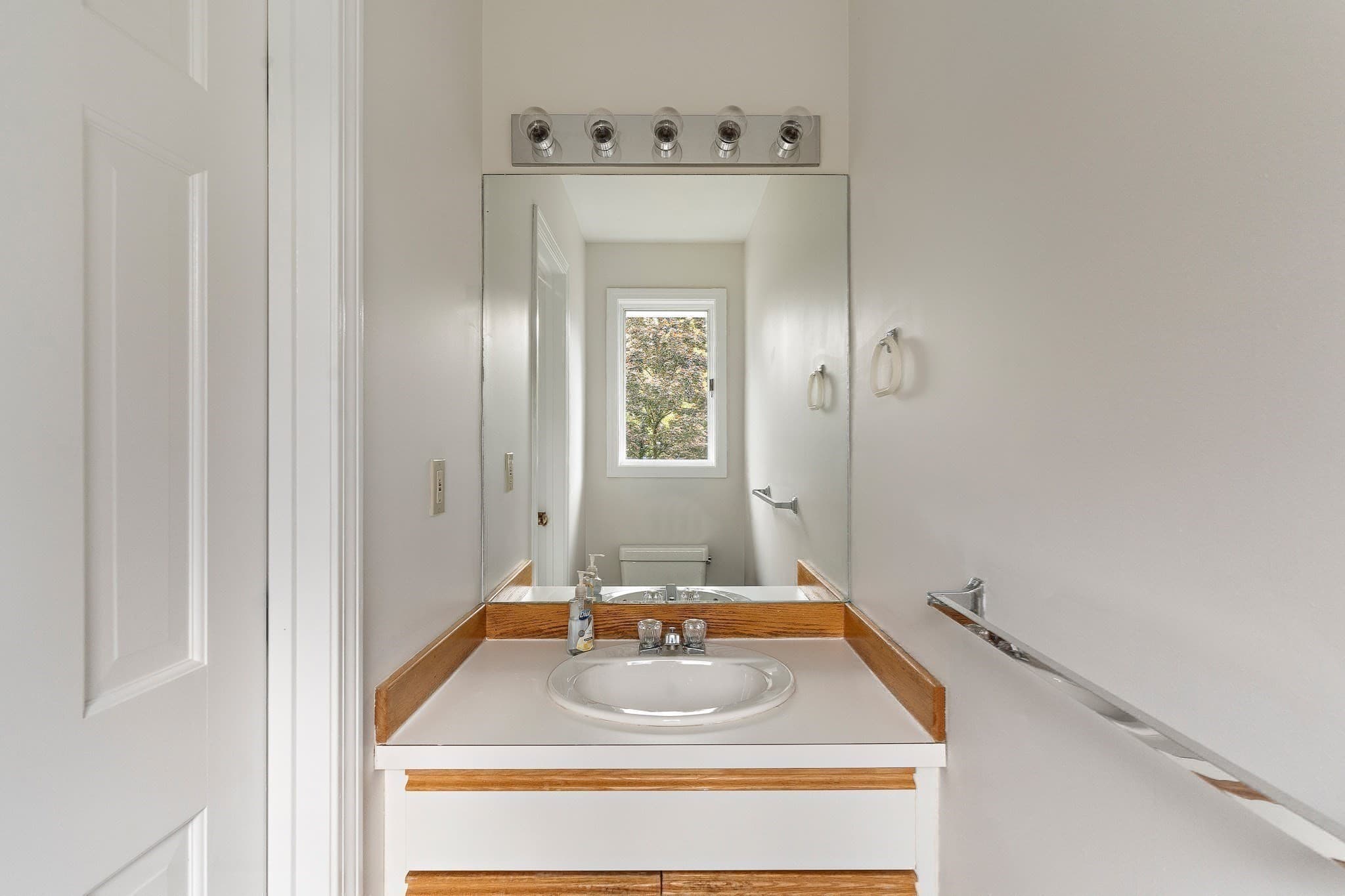 Condominium at 1005 Sherwood Forest Lane # 1005, Saugus MA 01906, Saugus, photo 21 of 34