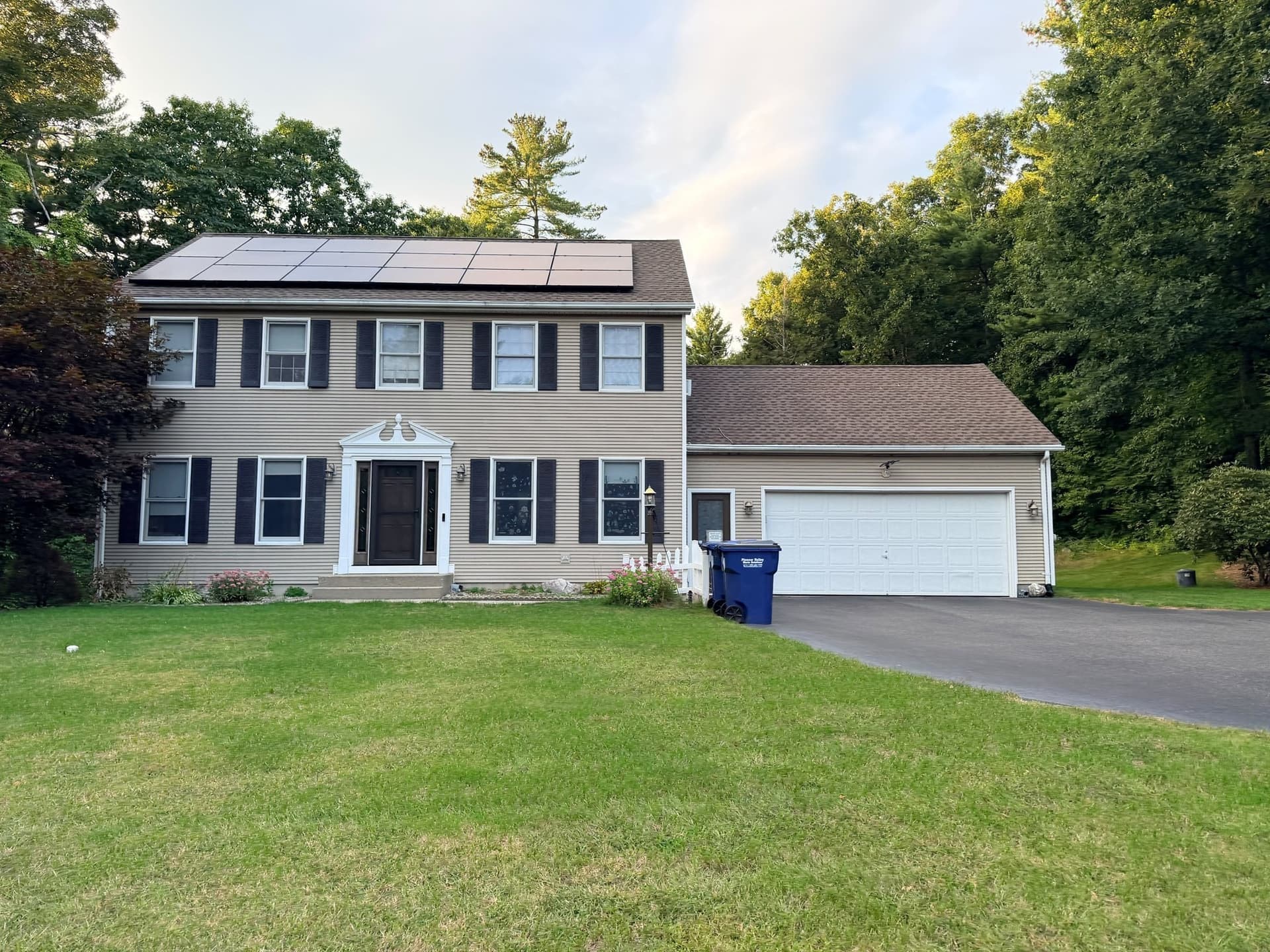 31 Old Farm Rd, Palmer MA 01069