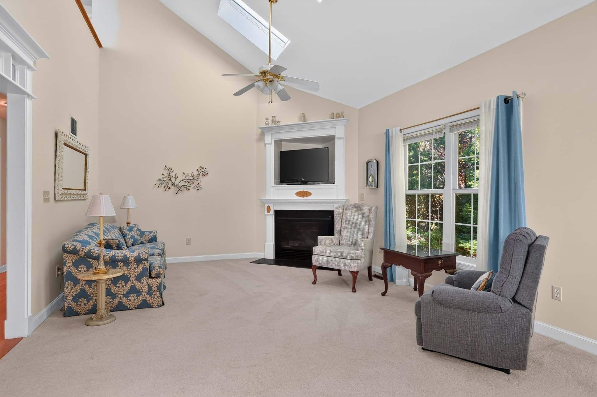 Condominium at 5 Wildwood # 5, Southborough MA 01772, photo 6 of 31