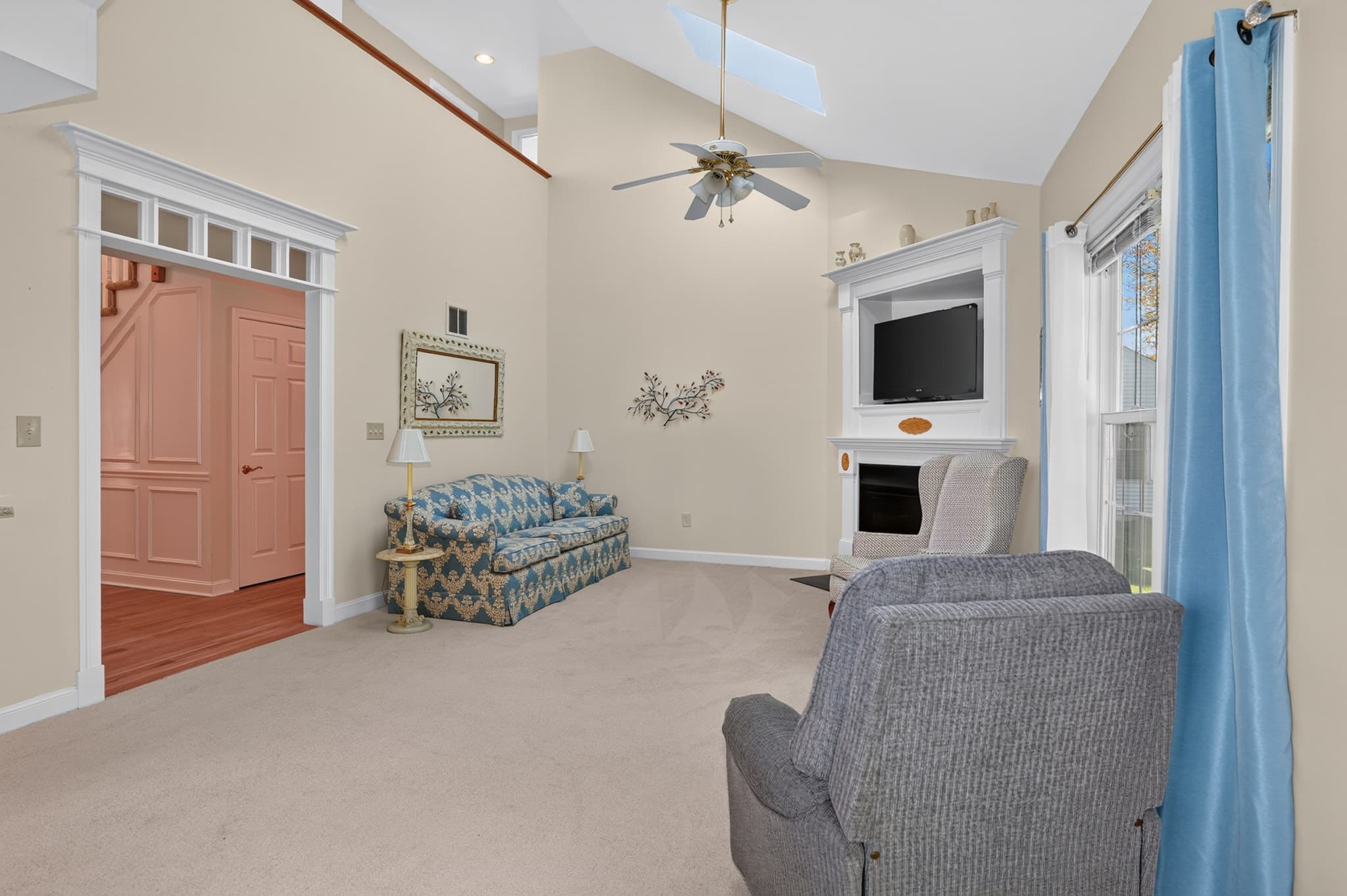 Condominium at 5 Wildwood # 5, Southborough MA 01772, photo 5 of 31