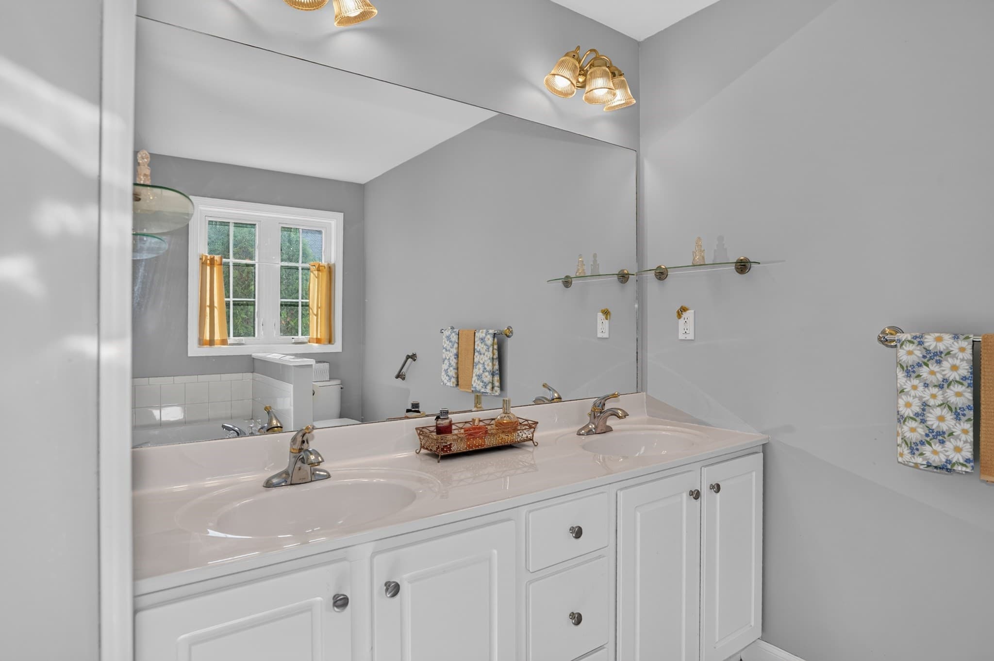 Condominium at 5 Wildwood # 5, Southborough MA 01772, photo 14 of 31