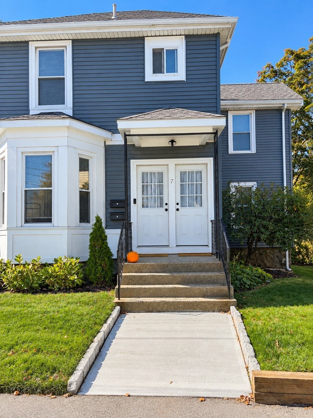 Apartment at 7 Pearl # 2, Waltham MA 02453, photo 15 of 15