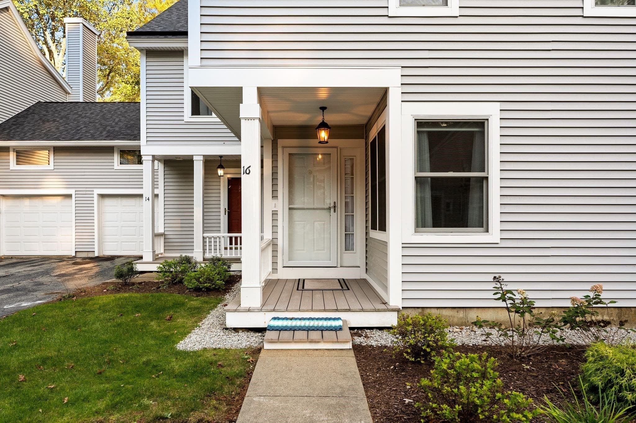 Condominium at 16 Holly Ct # 16, Rockland MA 02370, photo 3 of 37