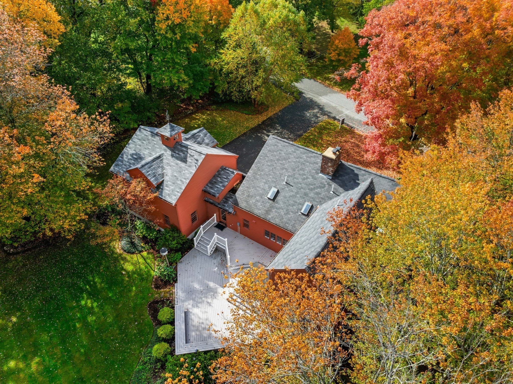 Single Family Residence at 3 Buchan Rd, Andover MA 01810, Andover, photo 2 of 39