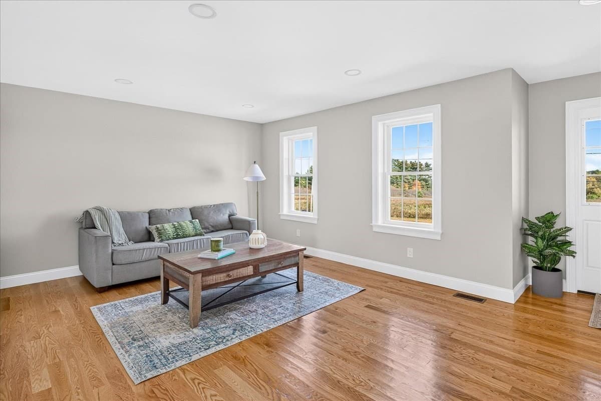 Single Family Residence at 49 Thompson St, Middleboro MA 02346, photo 16 of 42