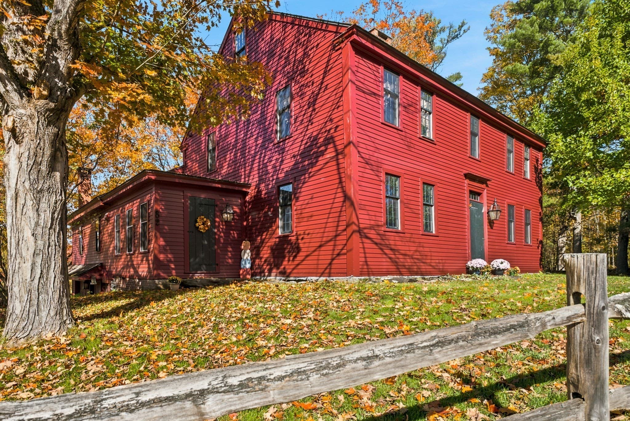 82 Hardwick Rd, Petersham MA 01366