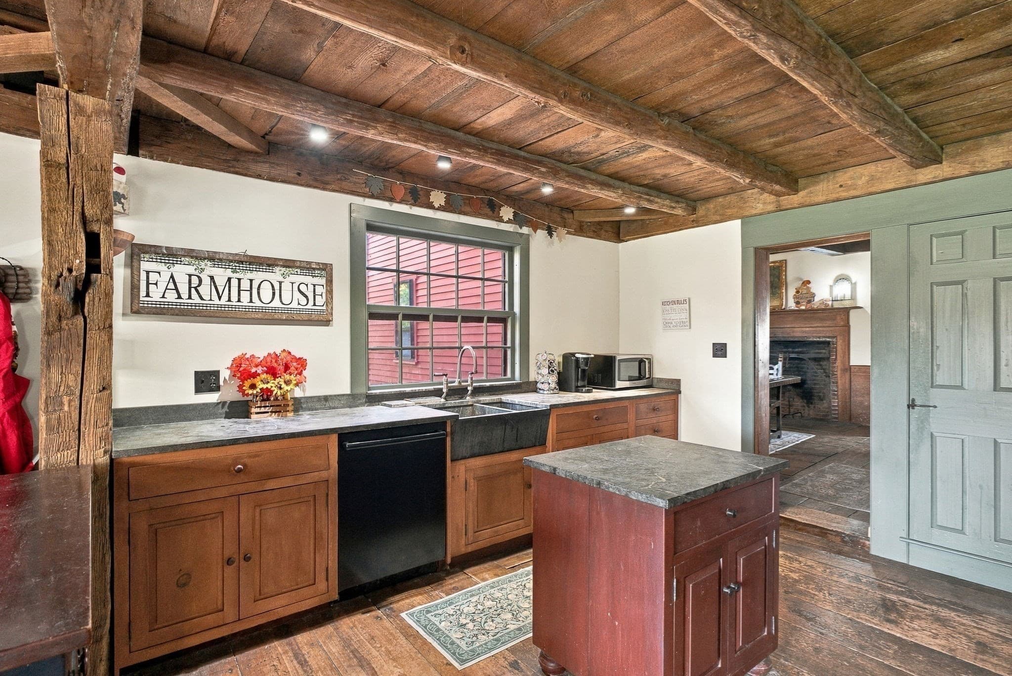 Single Family Residence at 82 Hardwick Rd, Petersham MA 01366, photo 9 of 42
