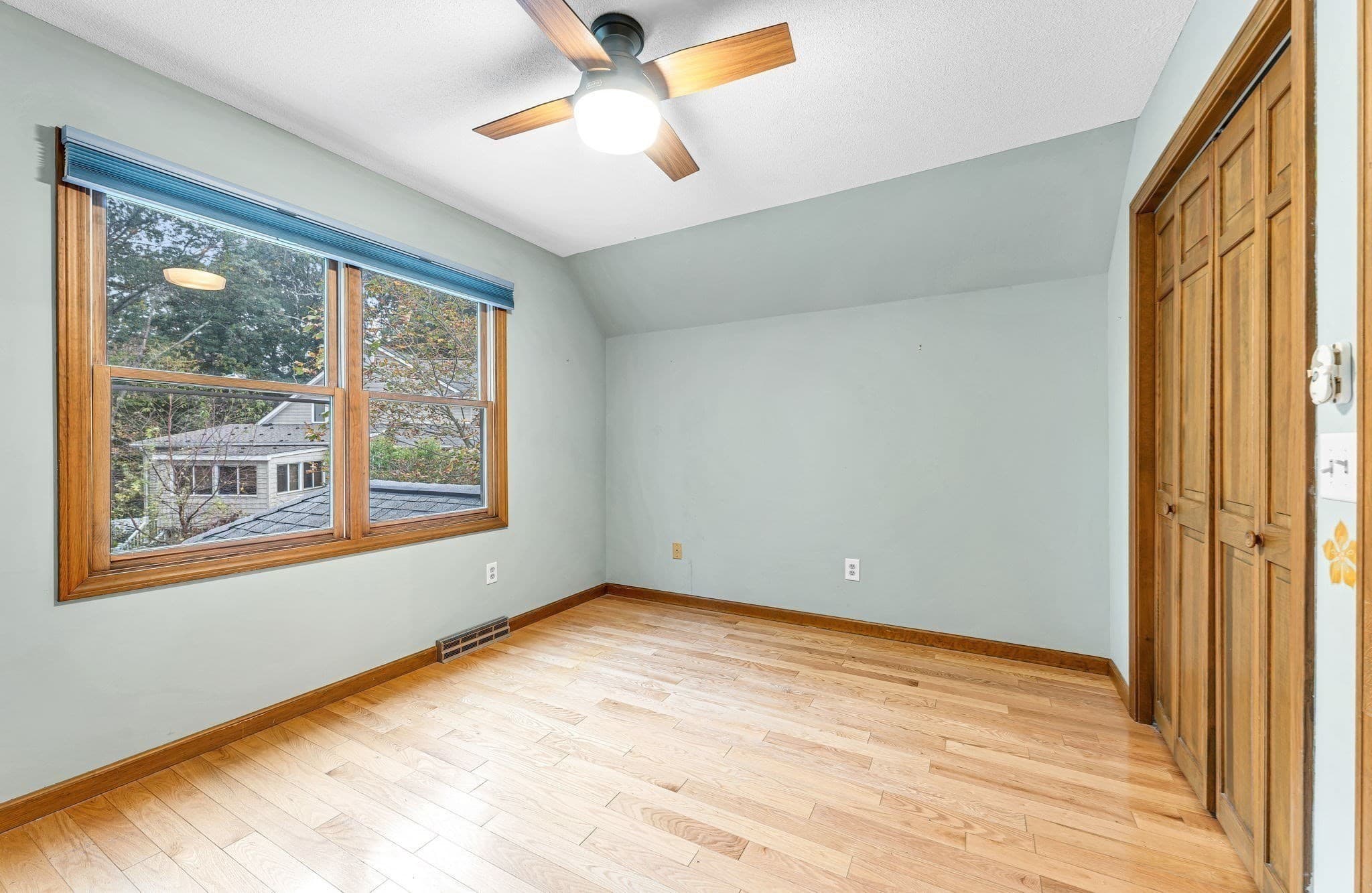 Single Family Residence at 6 Townview Circle, East Longmeadow MA 01028, photo 27 of 42