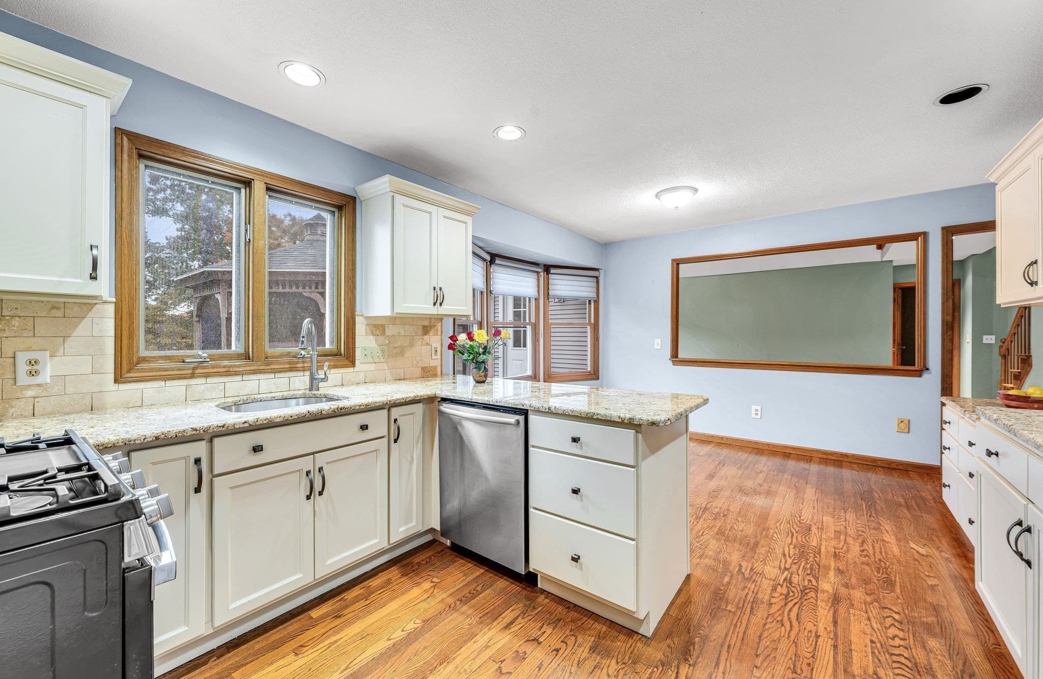Single Family Residence at 6 Townview Circle, East Longmeadow MA 01028, photo 16 of 42