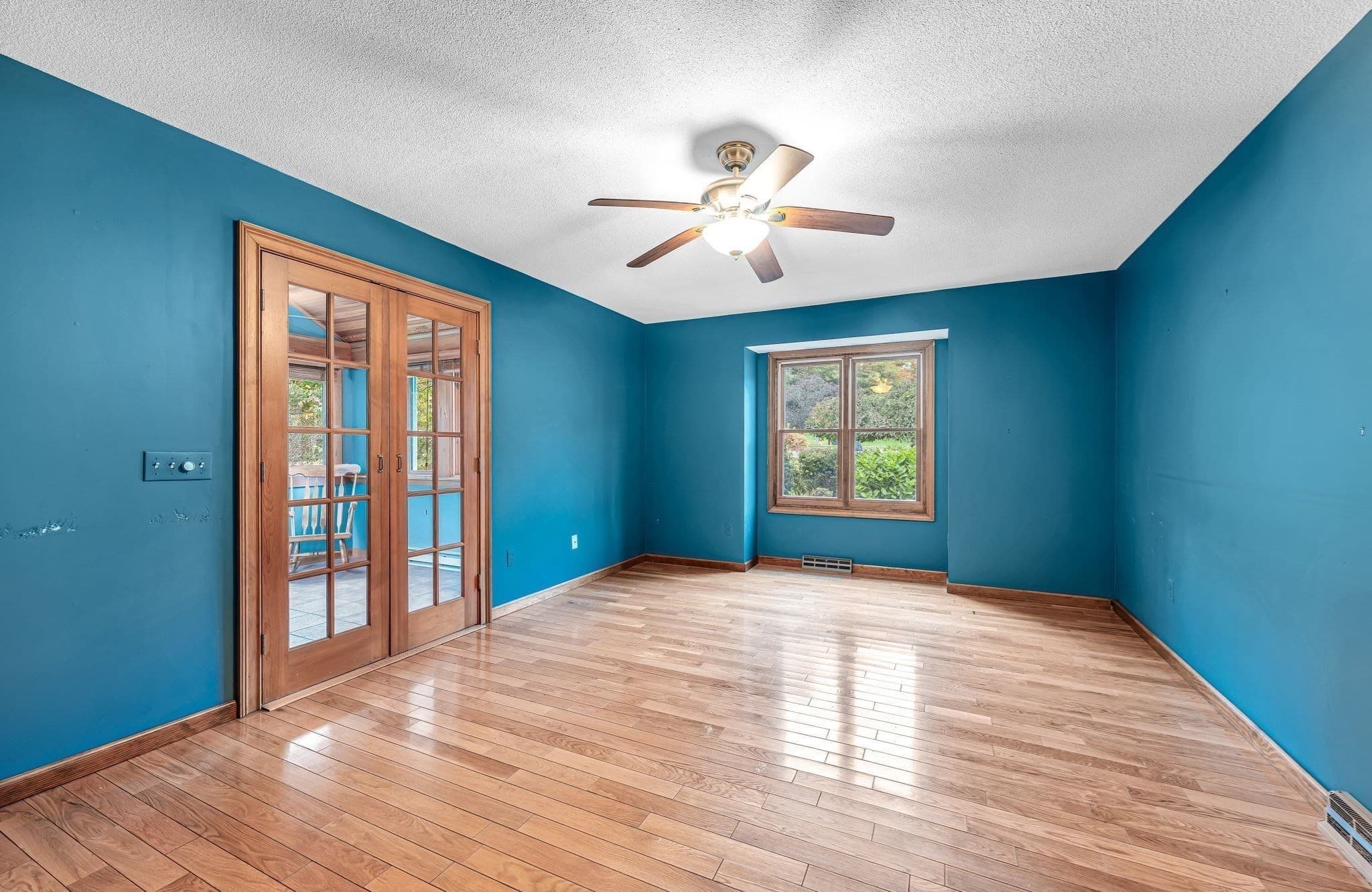 Single Family Residence at 6 Townview Circle, East Longmeadow MA 01028, photo 20 of 42