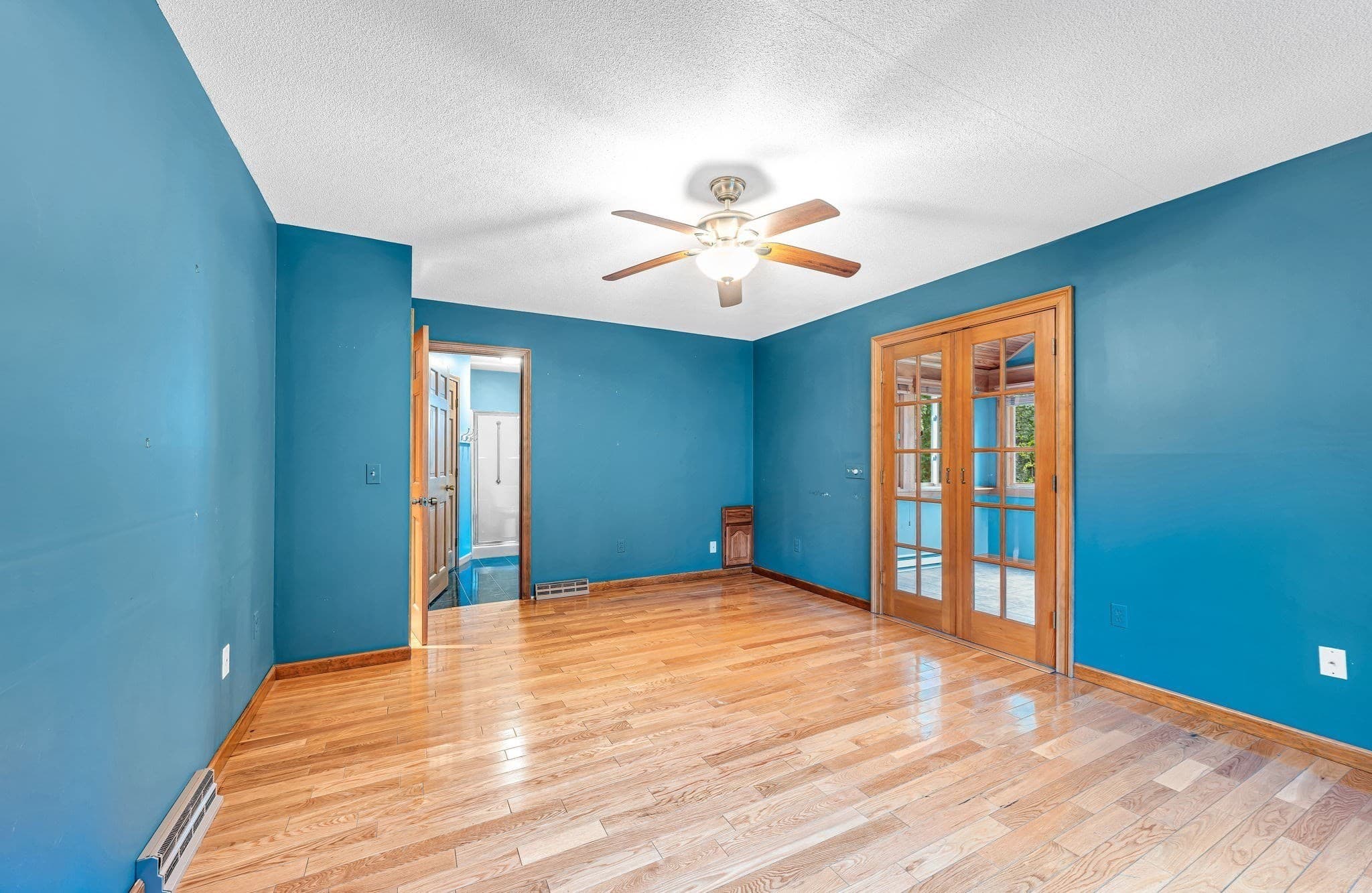 Single Family Residence at 6 Townview Circle, East Longmeadow MA 01028, photo 19 of 42