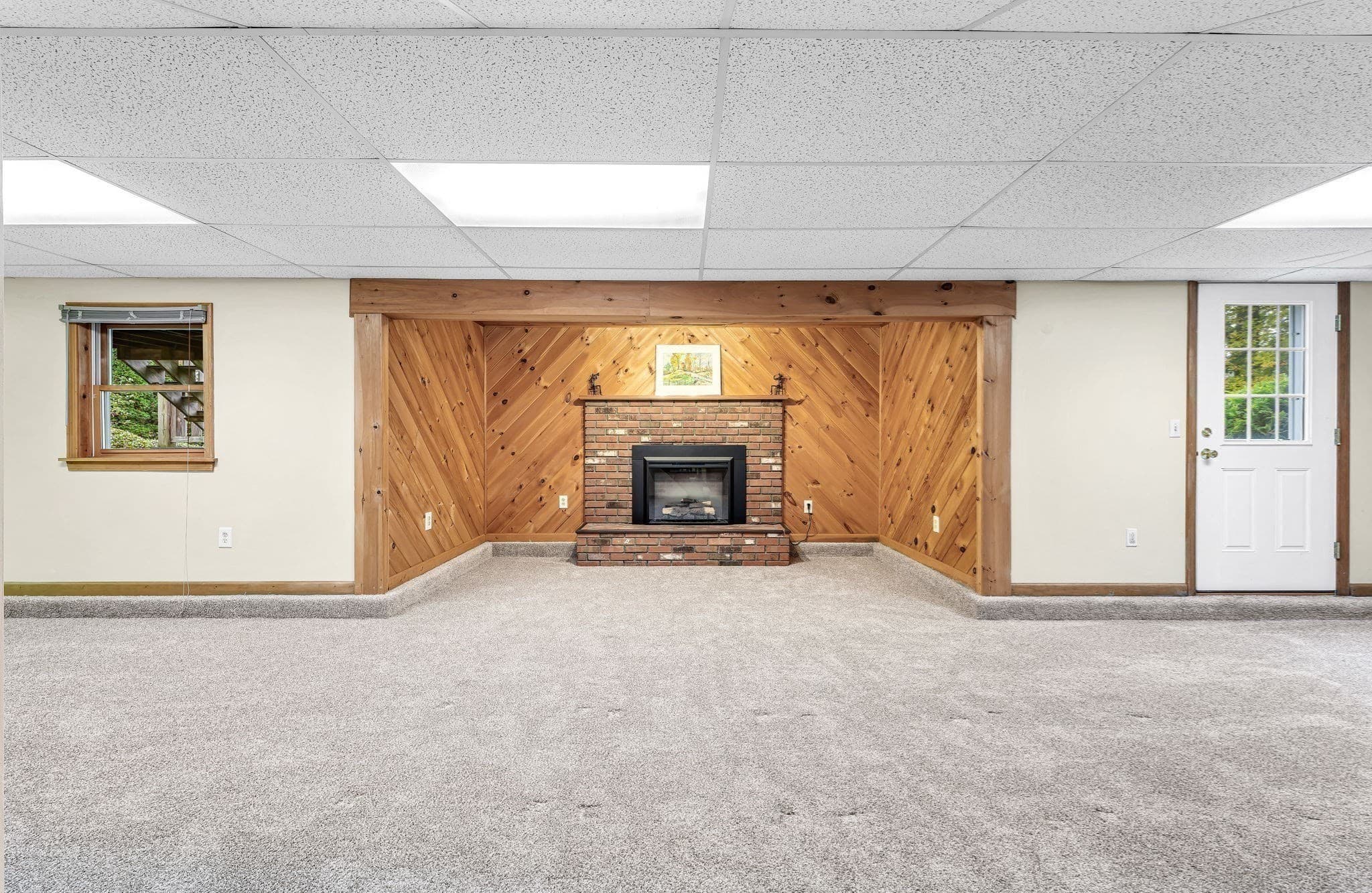 Single Family Residence at 6 Townview Circle, East Longmeadow MA 01028, photo 31 of 42