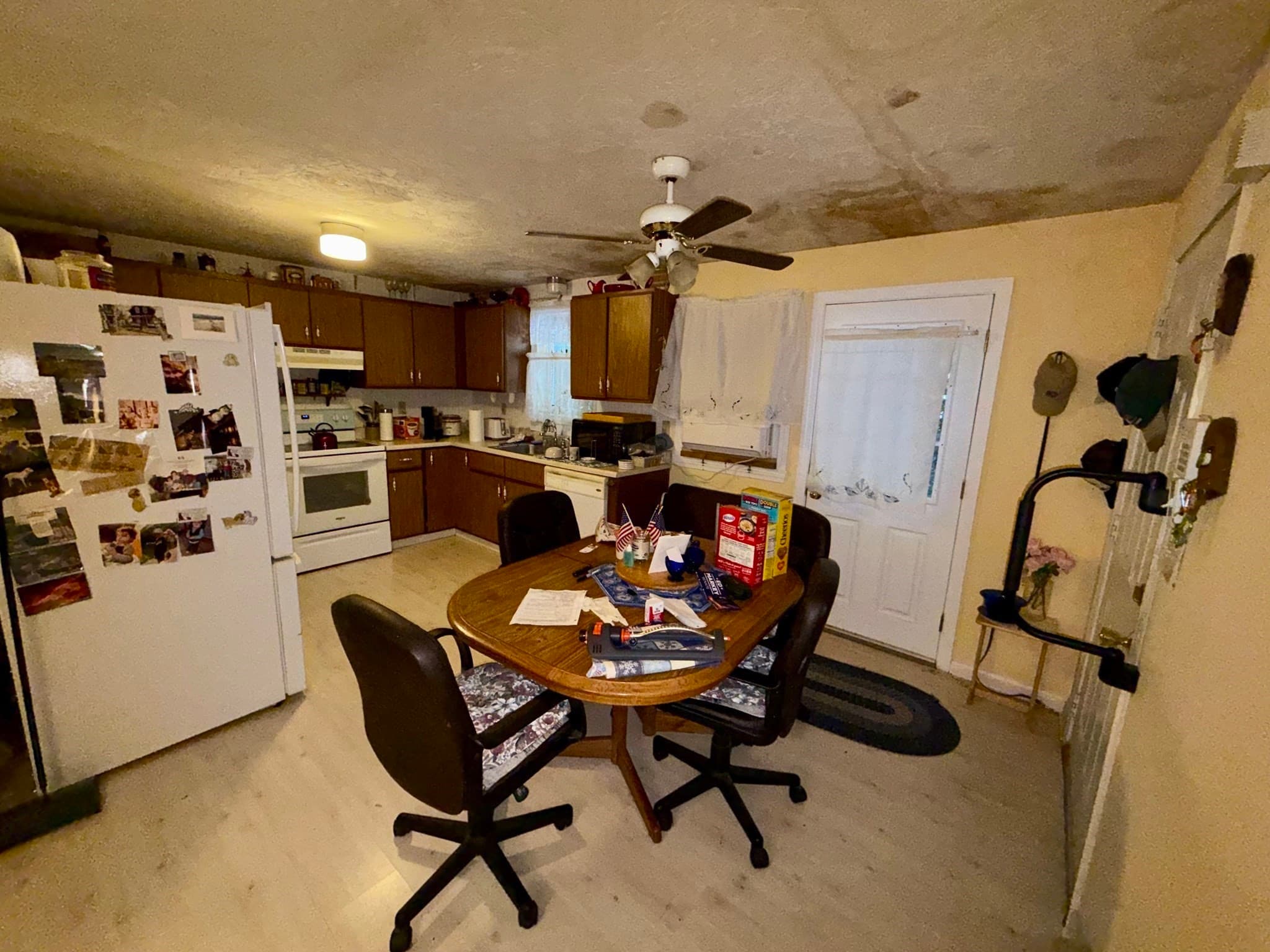 Single Family Residence at 30 Overlook Cir, Falmouth MA 02536, photo 4 of 23