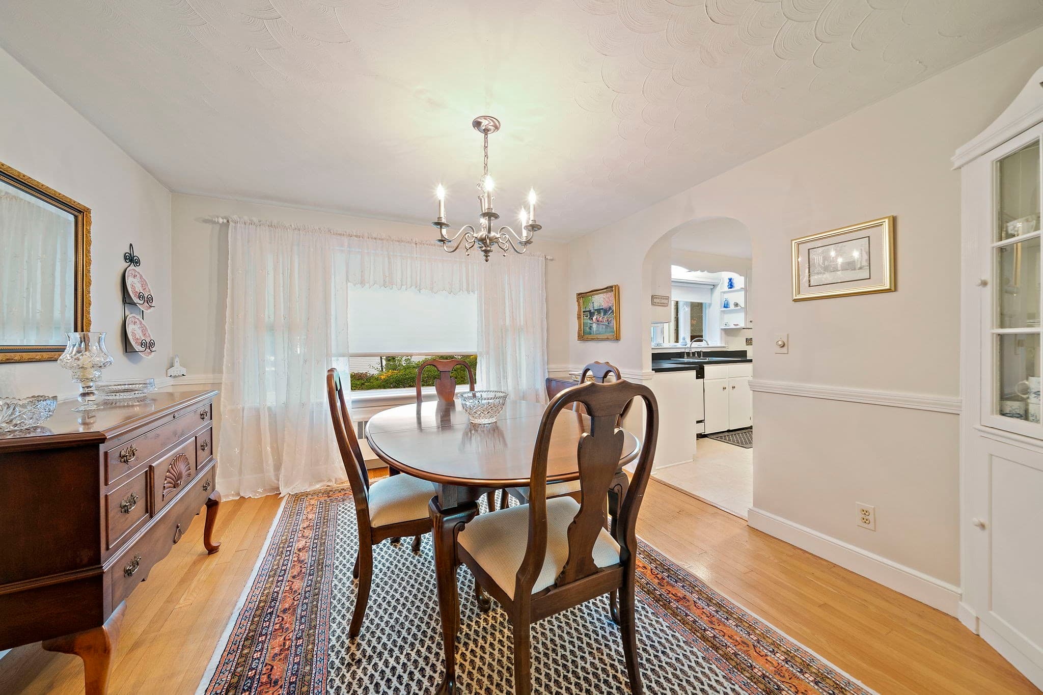 Single Family Residence at 641 Commercial St, Weymouth MA 02189, photo 7 of 38